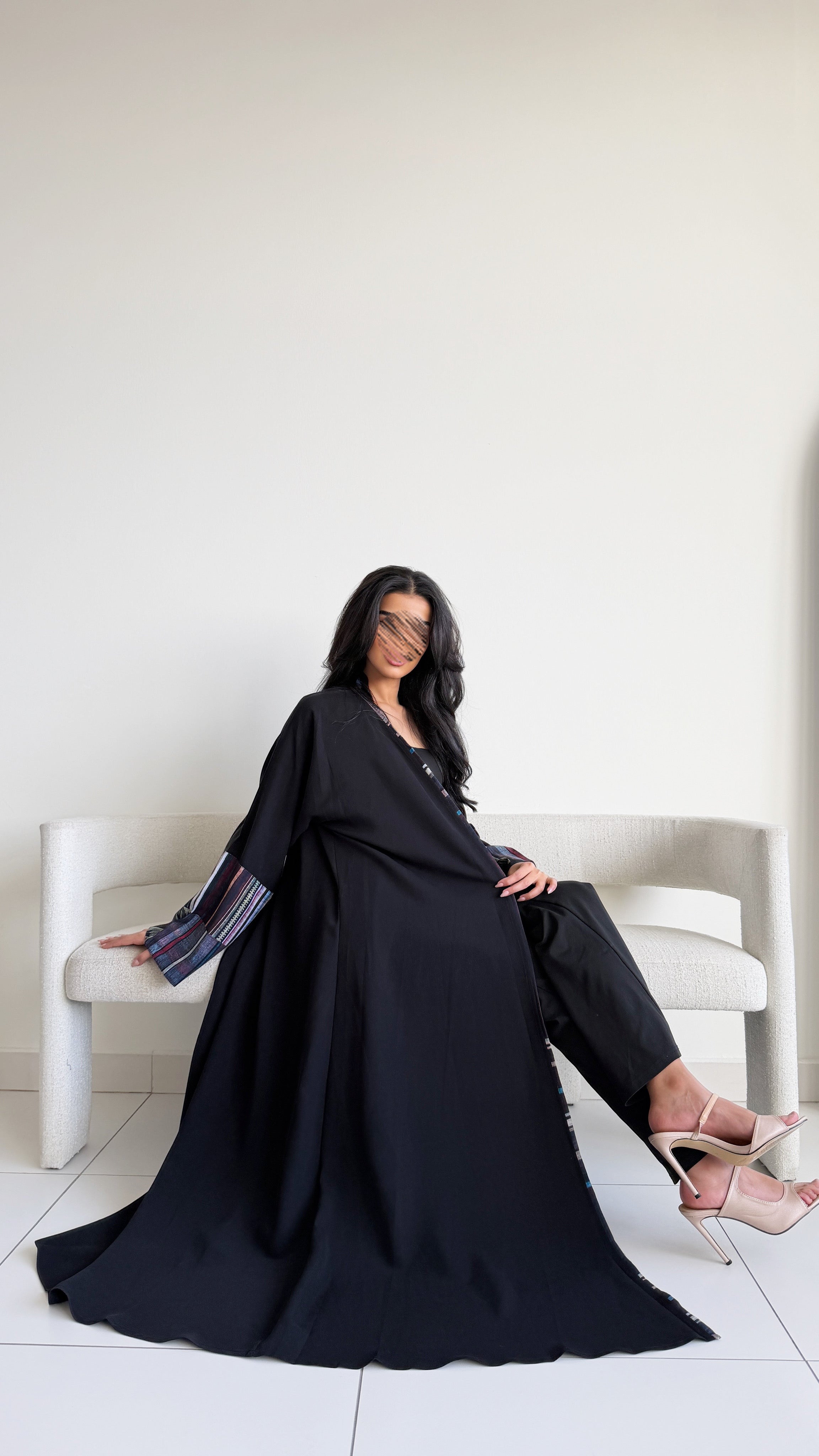 MWT1119 - عباية كريب مع تدخيلة لنن طباعة - Aya