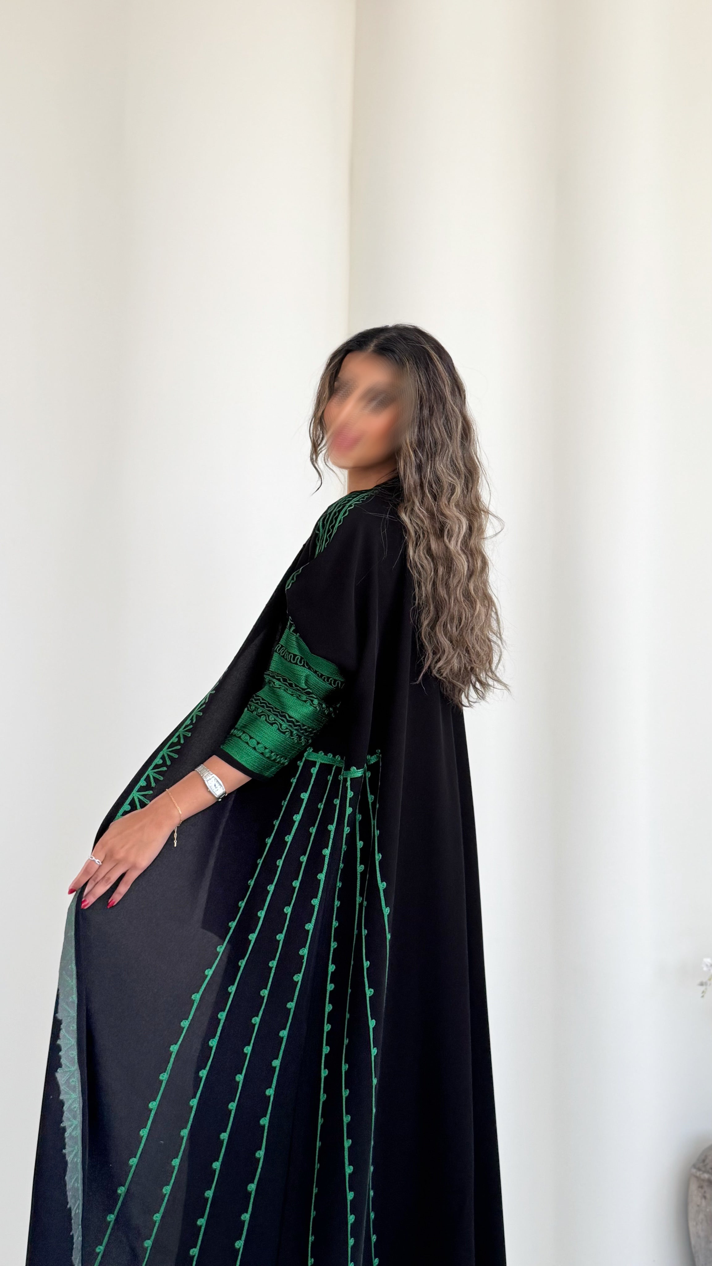 MW645 - Light Crepe Standing with Jacquard Half-Cloche