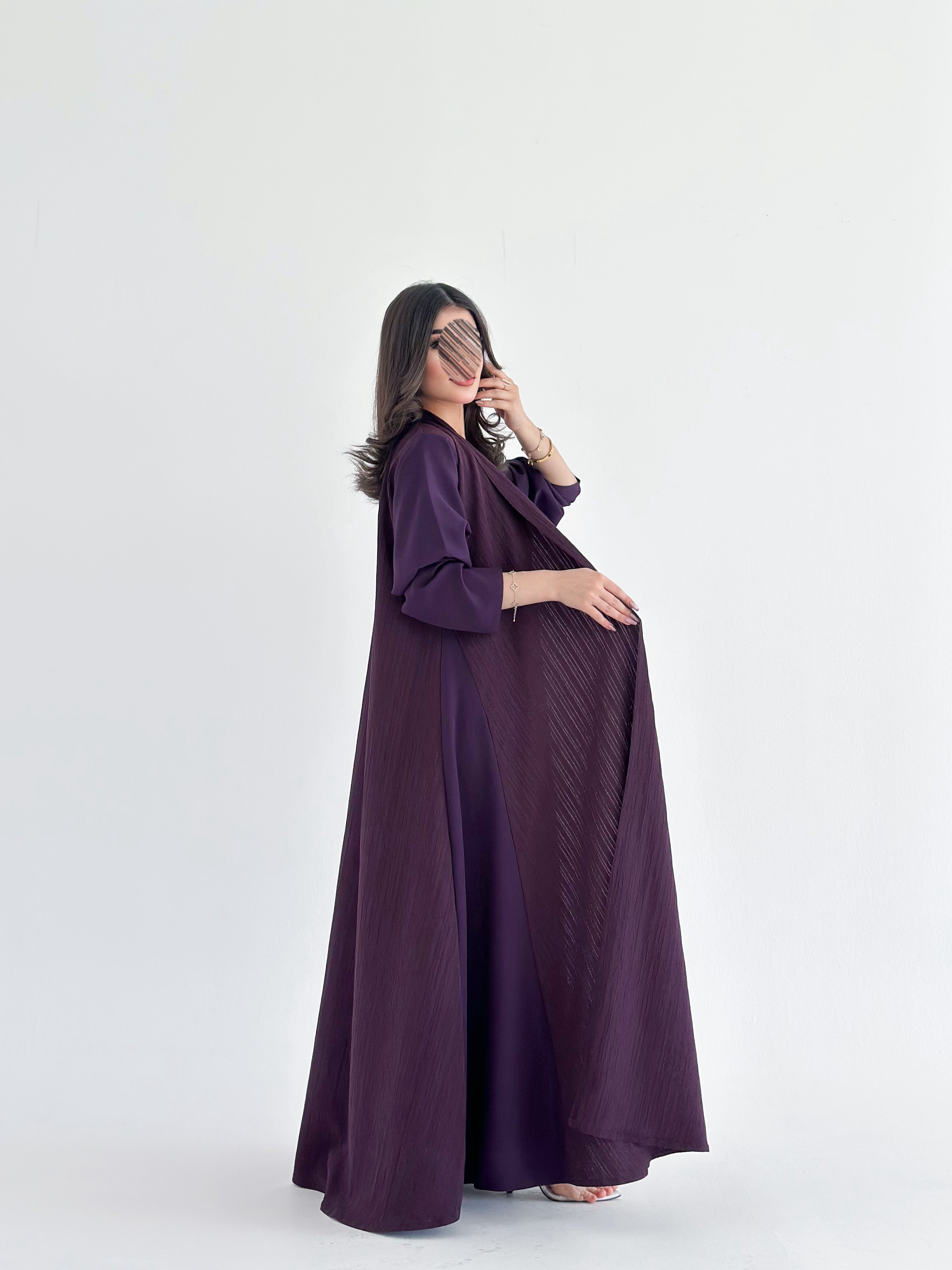 MW2116 - عباية كريب بقصة نص كلوش مع اضافه جاكار عصرية - Aya