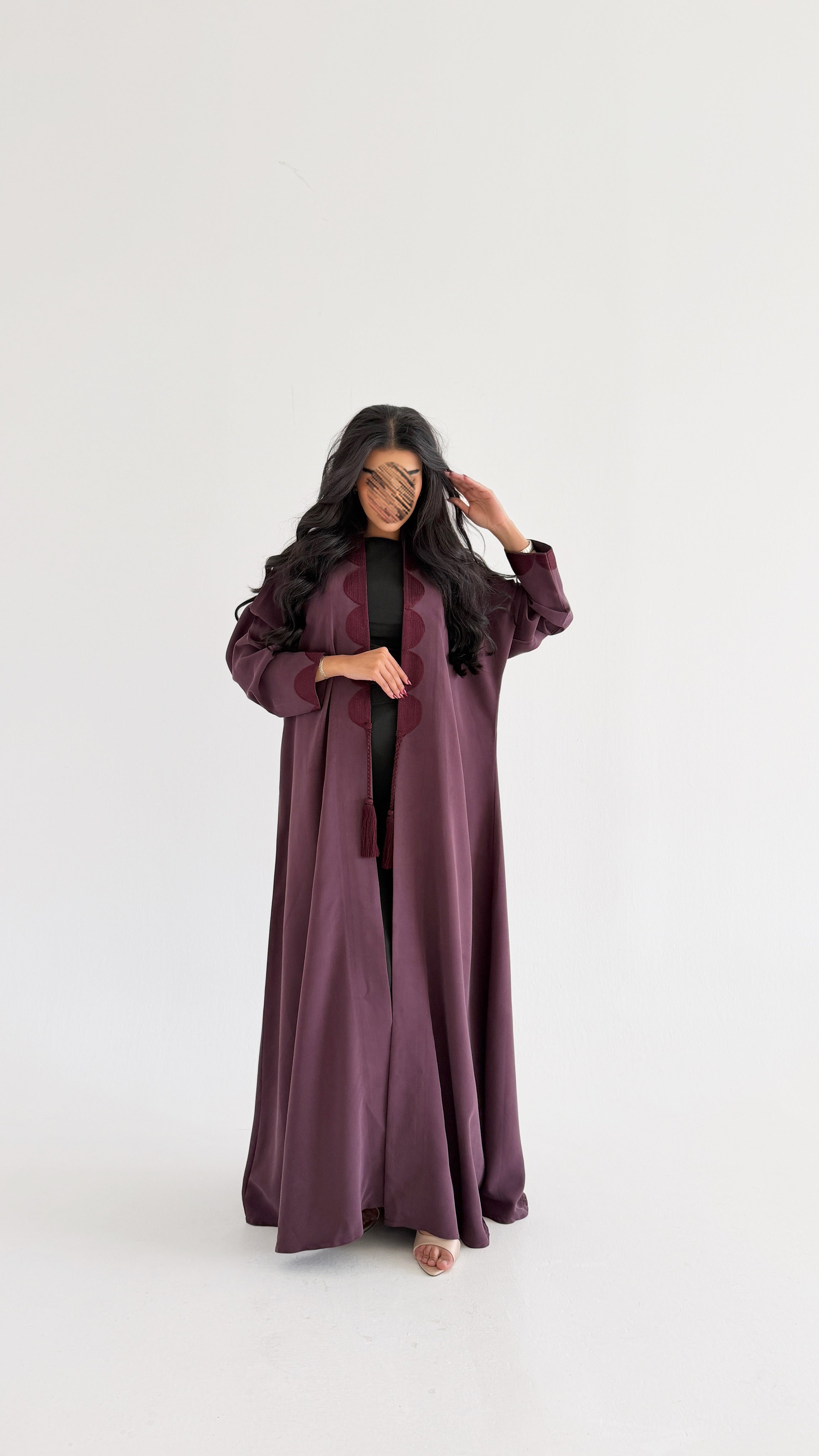 MWT1078 - عباية بتطريز بالامام - Aya