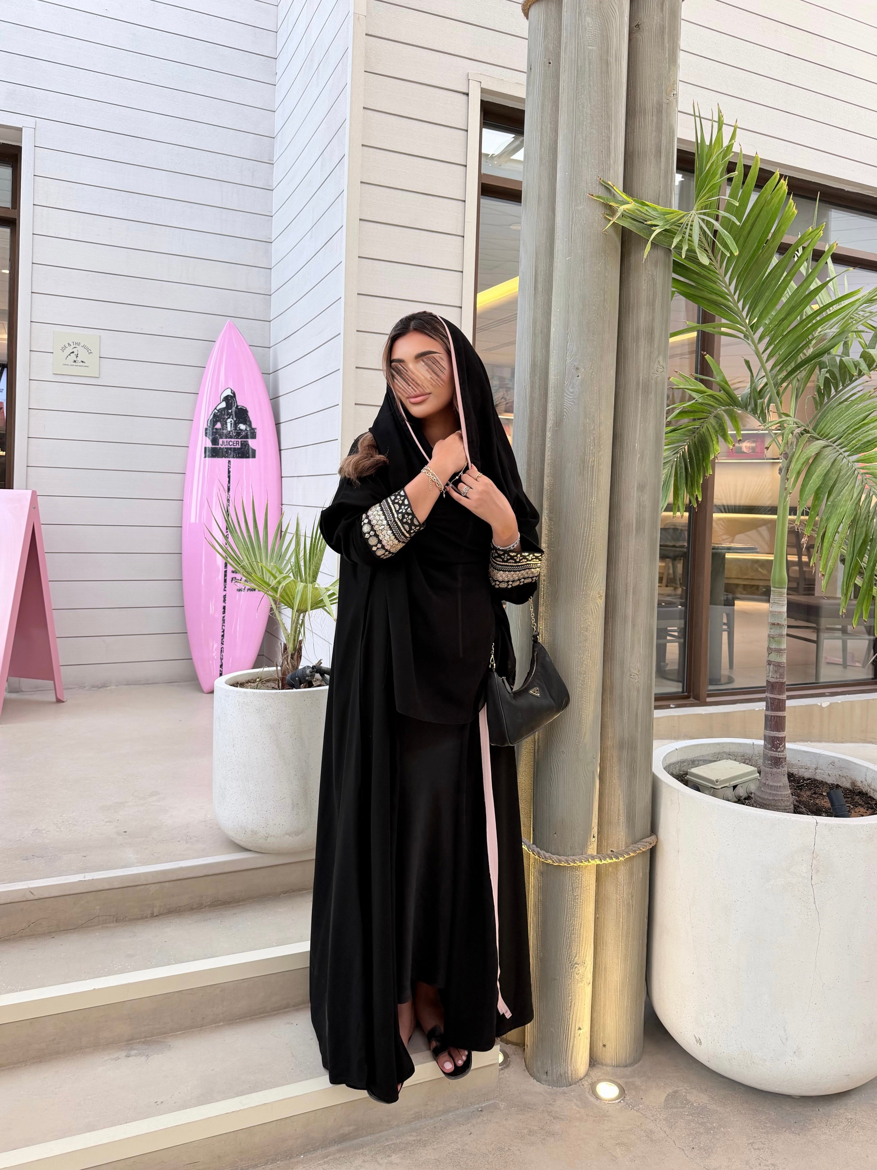 MWT789 - عباية كريب مع تدخيلة رمضانية