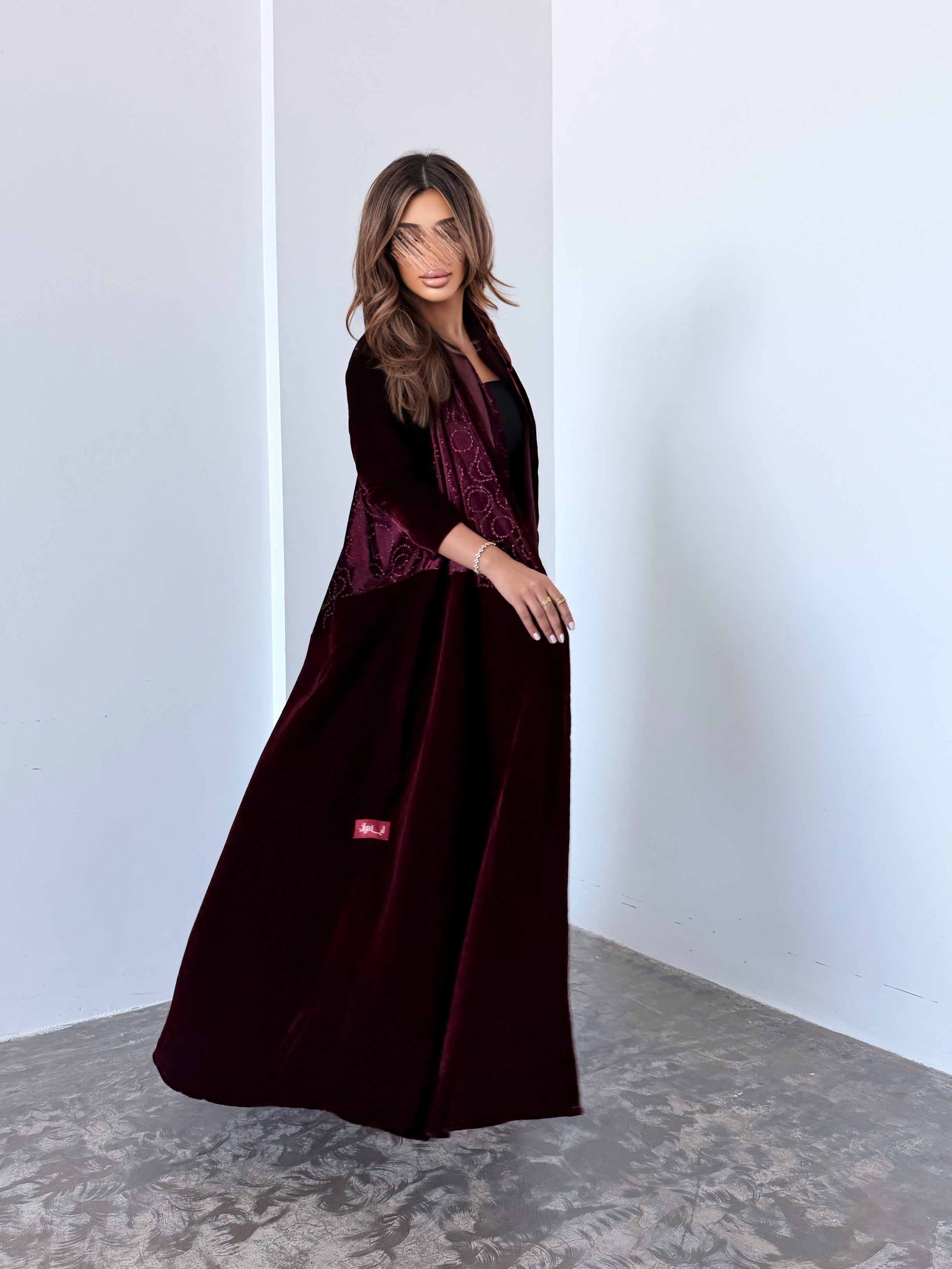 MW645 - Light Crepe Standing with Jacquard Half-Cloche