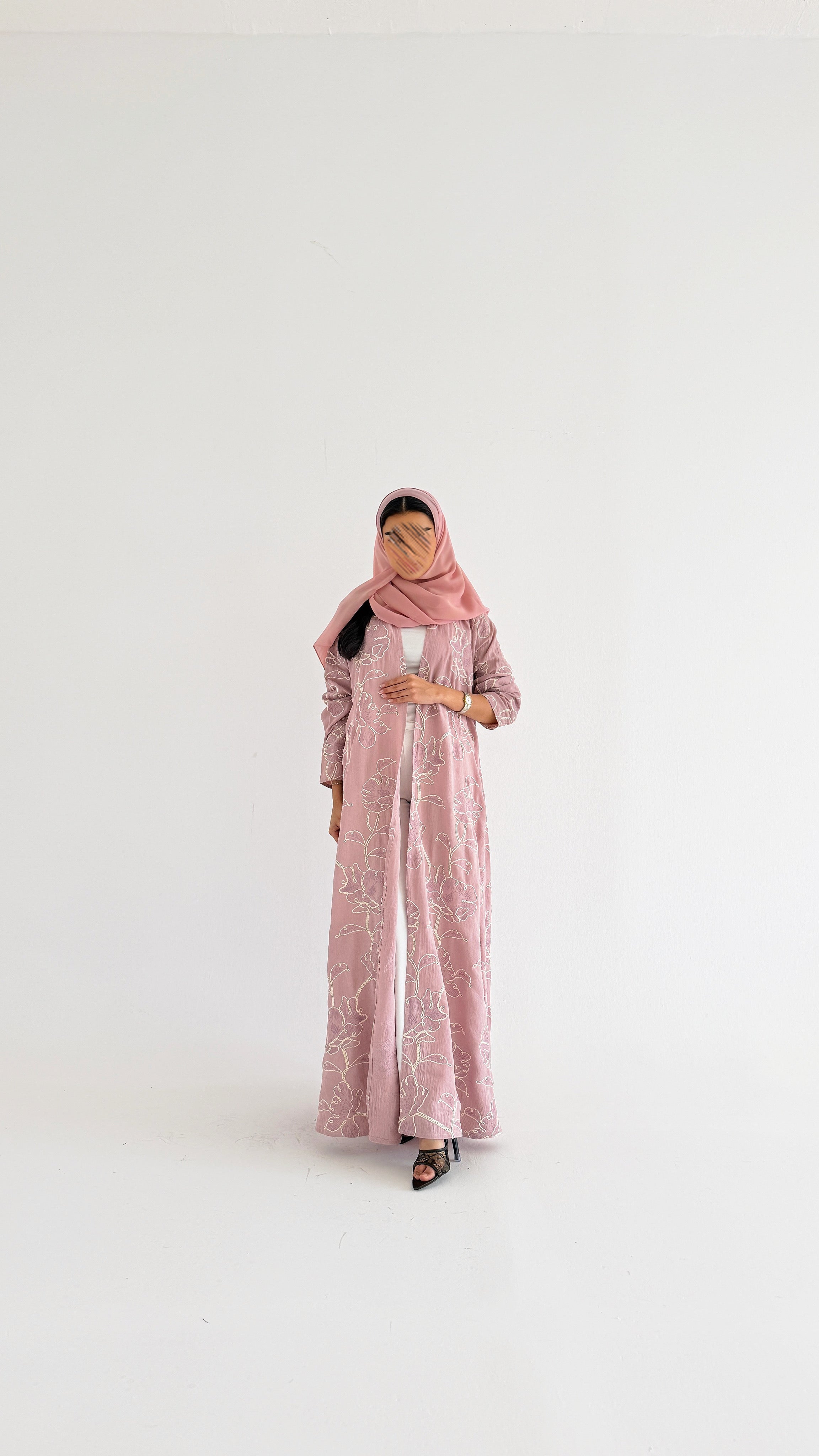 MWT2005 - عبايه لنن مطرز مع كريب - Aya