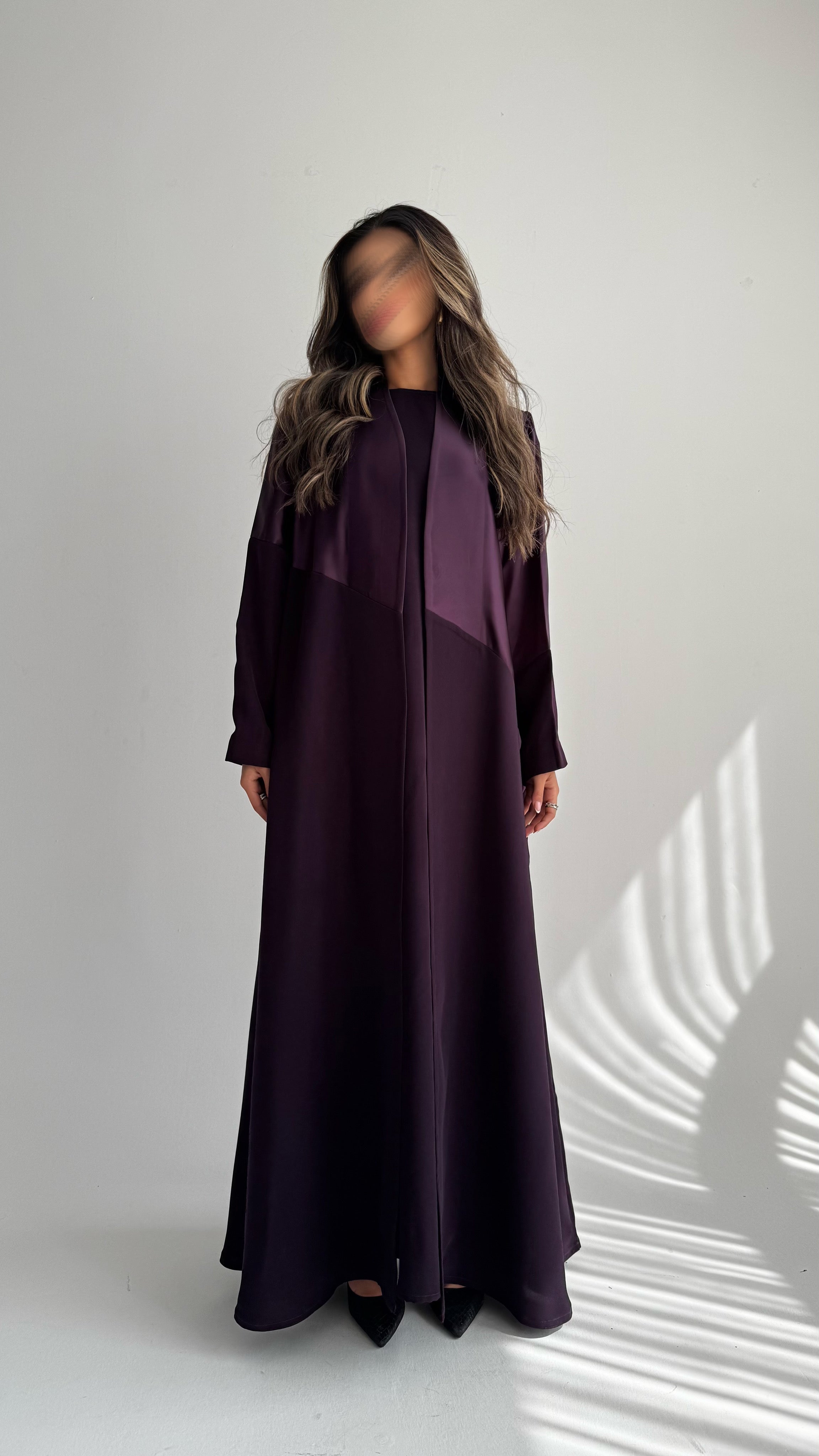 MWT693 - عباية موفي مع تدخيلة ساتان - Aya