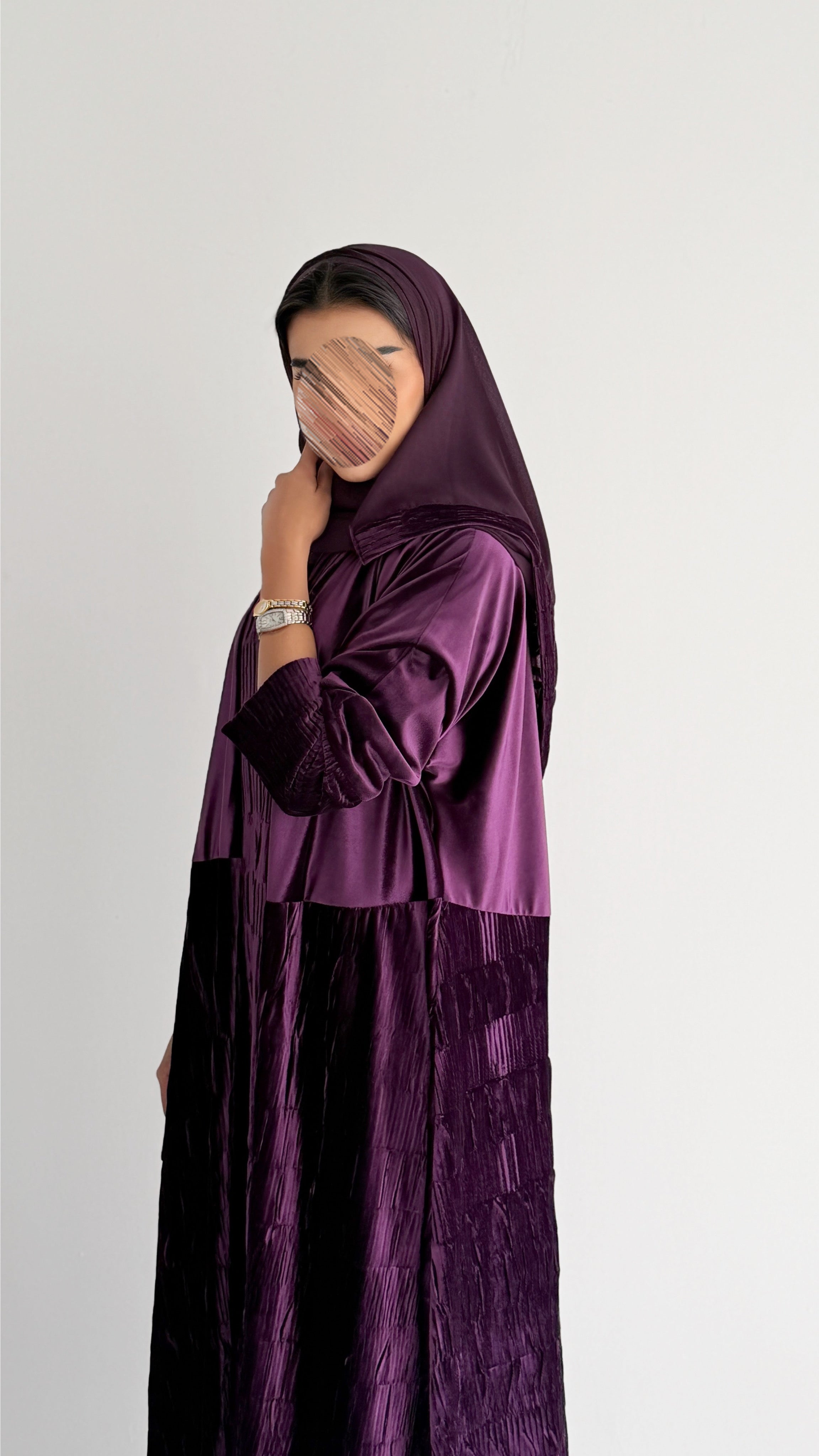 MWT874 - عباية مخمل بيليسية - Aya