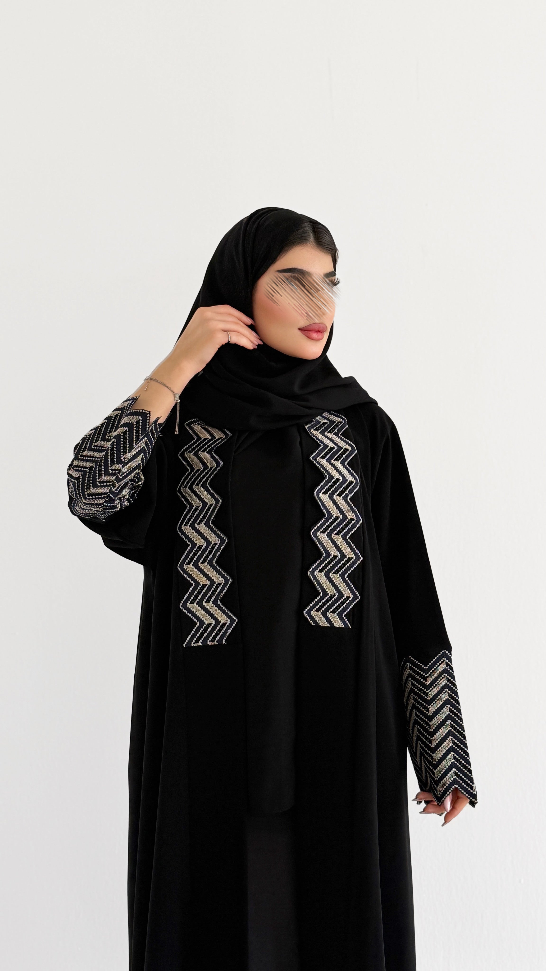 MW2094 - عباية ملكي بقصة نص كلوش عصرية - Aya