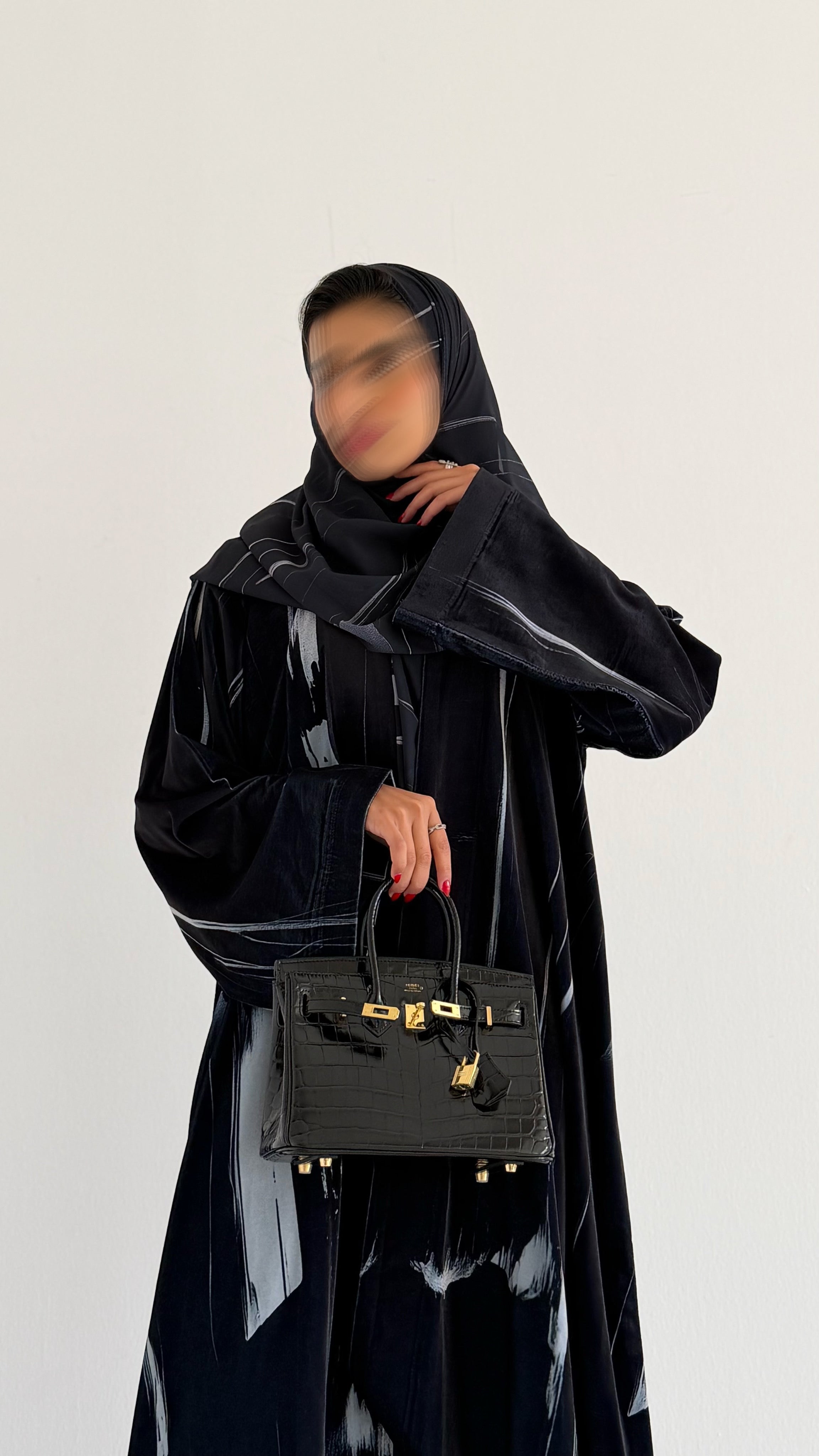 MWT613 - عباية مخمل طباعة