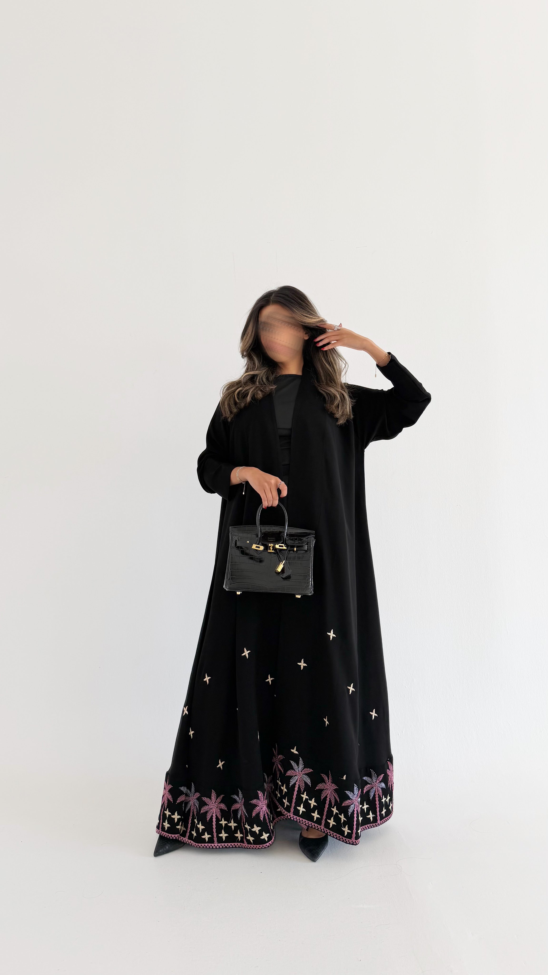 MW645 - Light Crepe Standing with Jacquard Half-Cloche