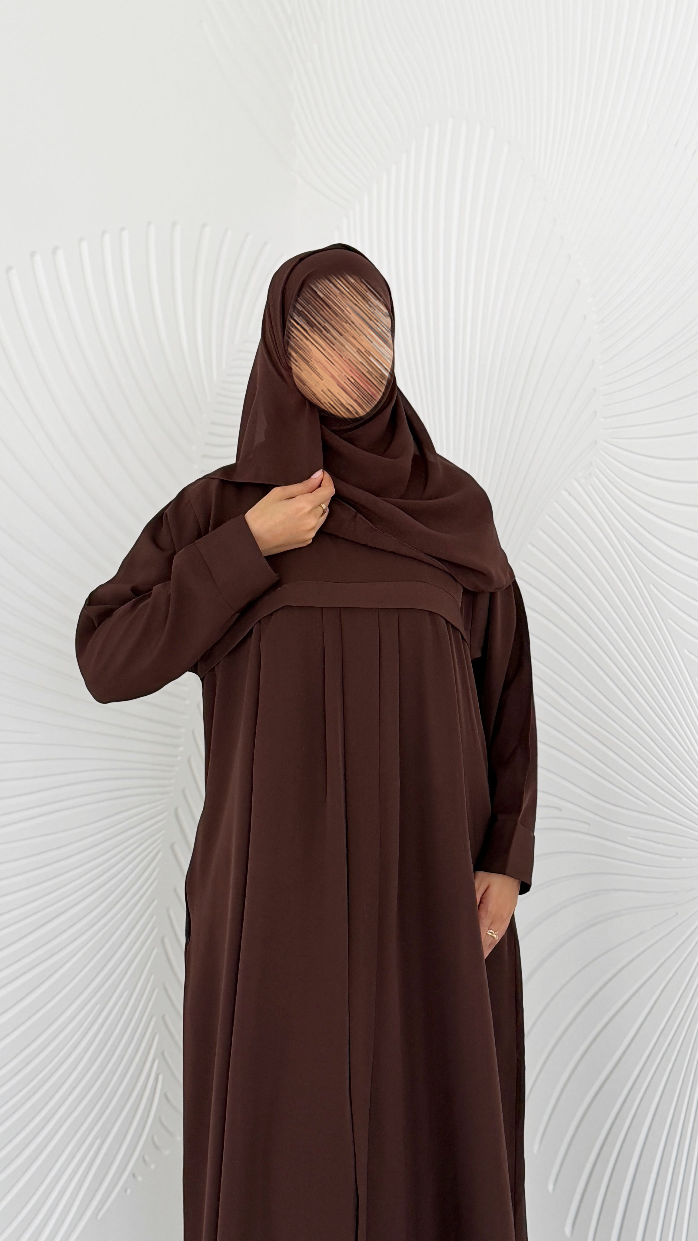 MWO017 -باكدج عباية بكسرات واسعة وجيب مخفي في الصدر - Aya