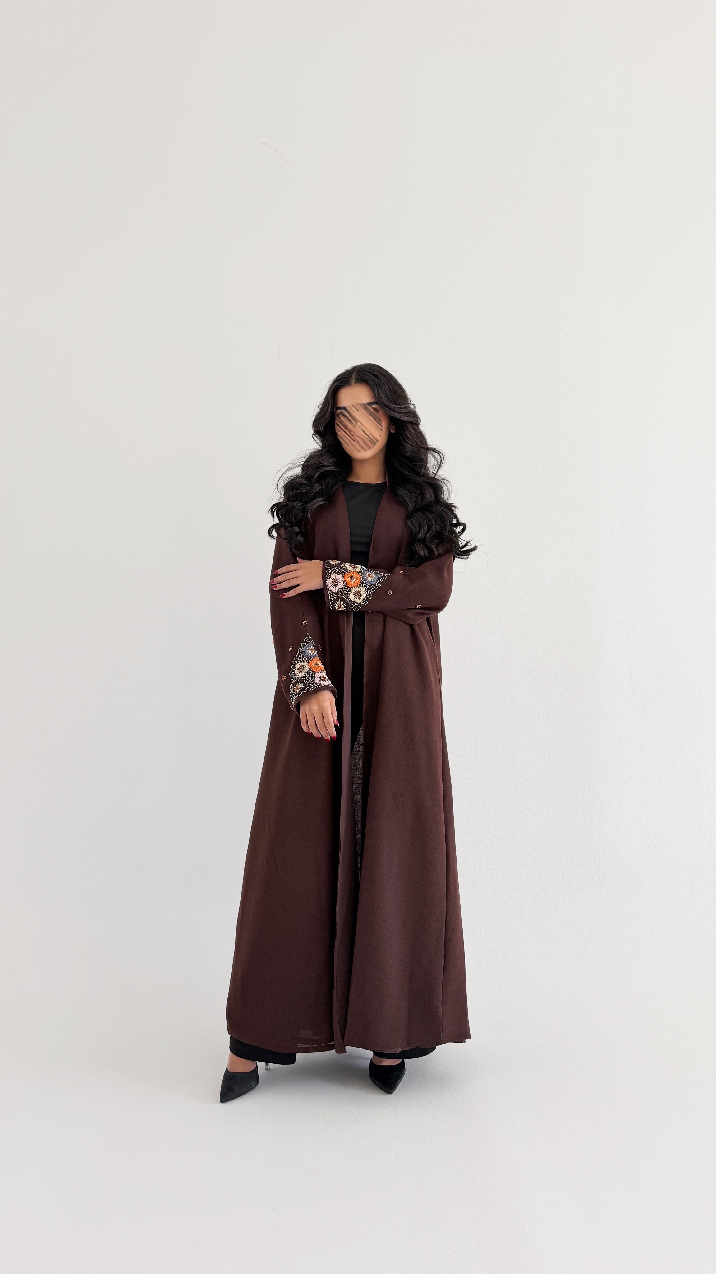 MWT1023 -عبايه لنن بتطريز بالاكمام - Aya