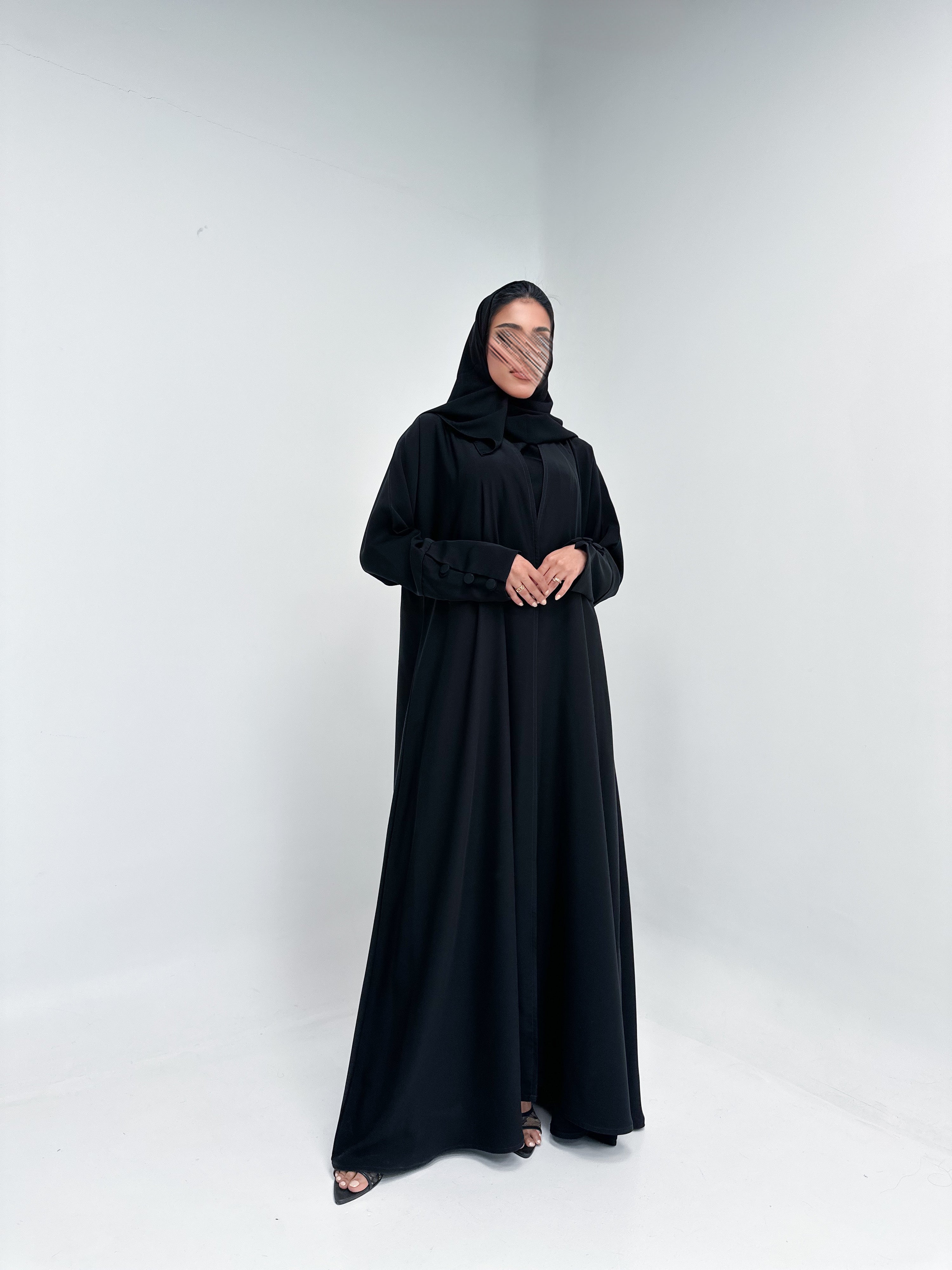 MW1446 -عباية تربل كلوش مزينة بالدانتيل الذهبي - Aya