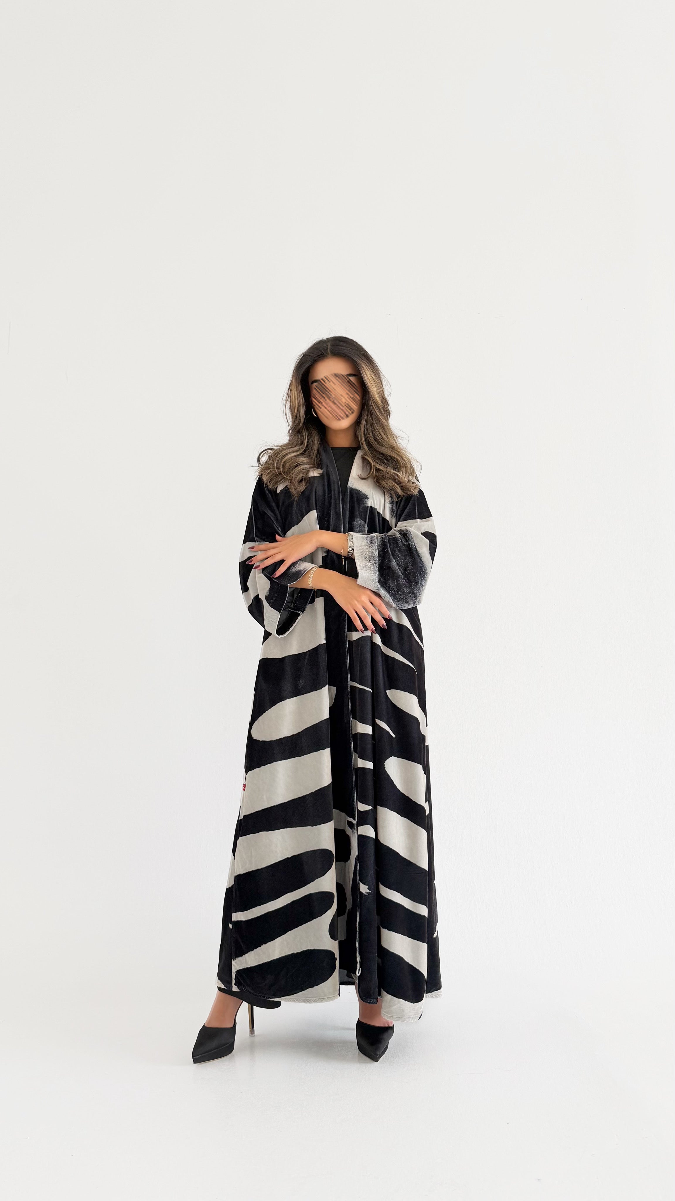 MWT625- عباية مخمل طباعة - Aya