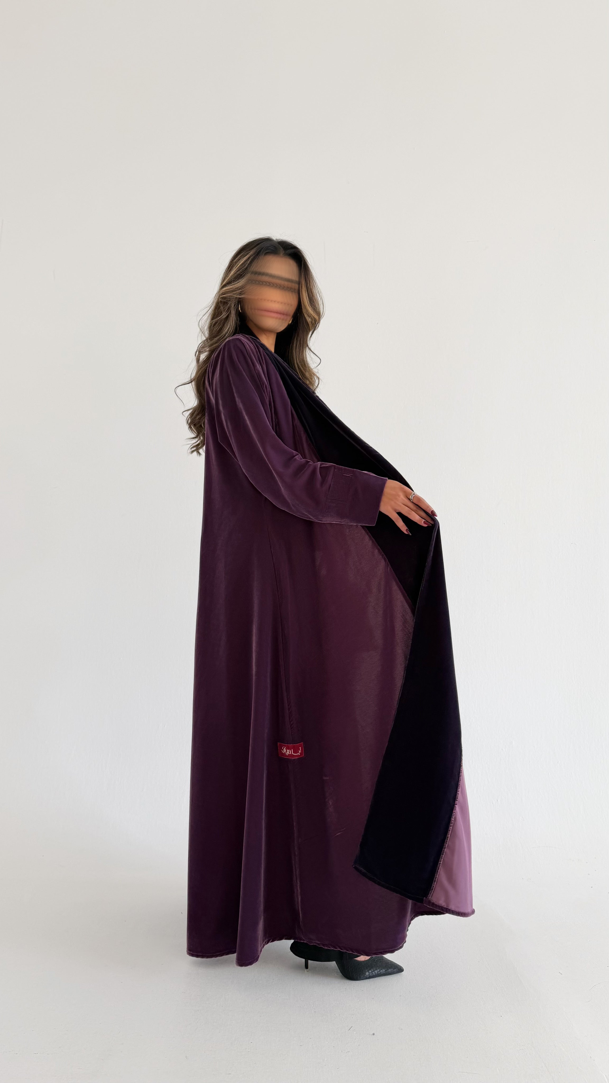 MWT599 - Velvet abaya in light and dark purple | عباية مخمل موف غامق وموف فاتح - Aya