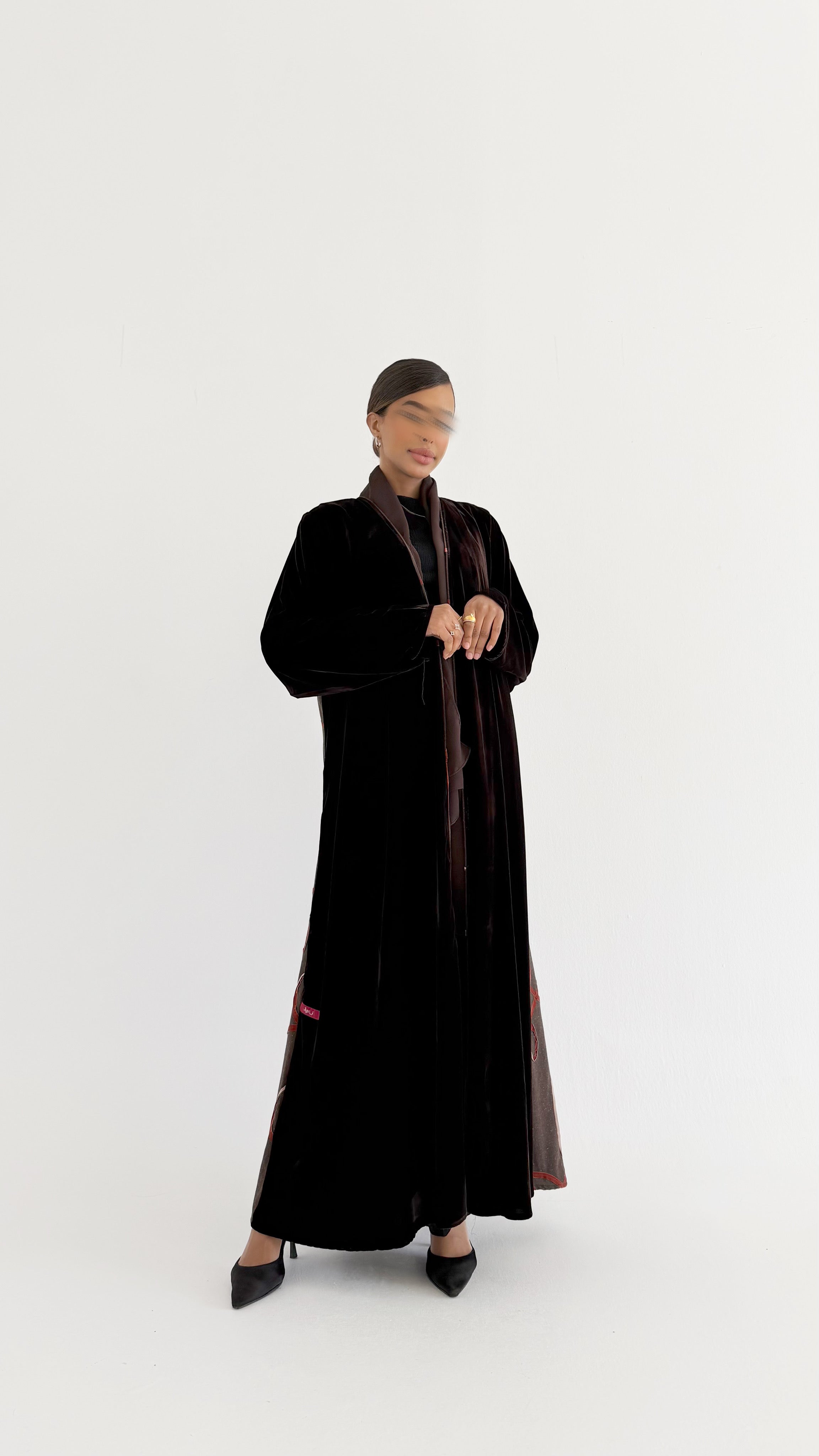 MW645 - Light Crepe Standing with Jacquard Half-Cloche