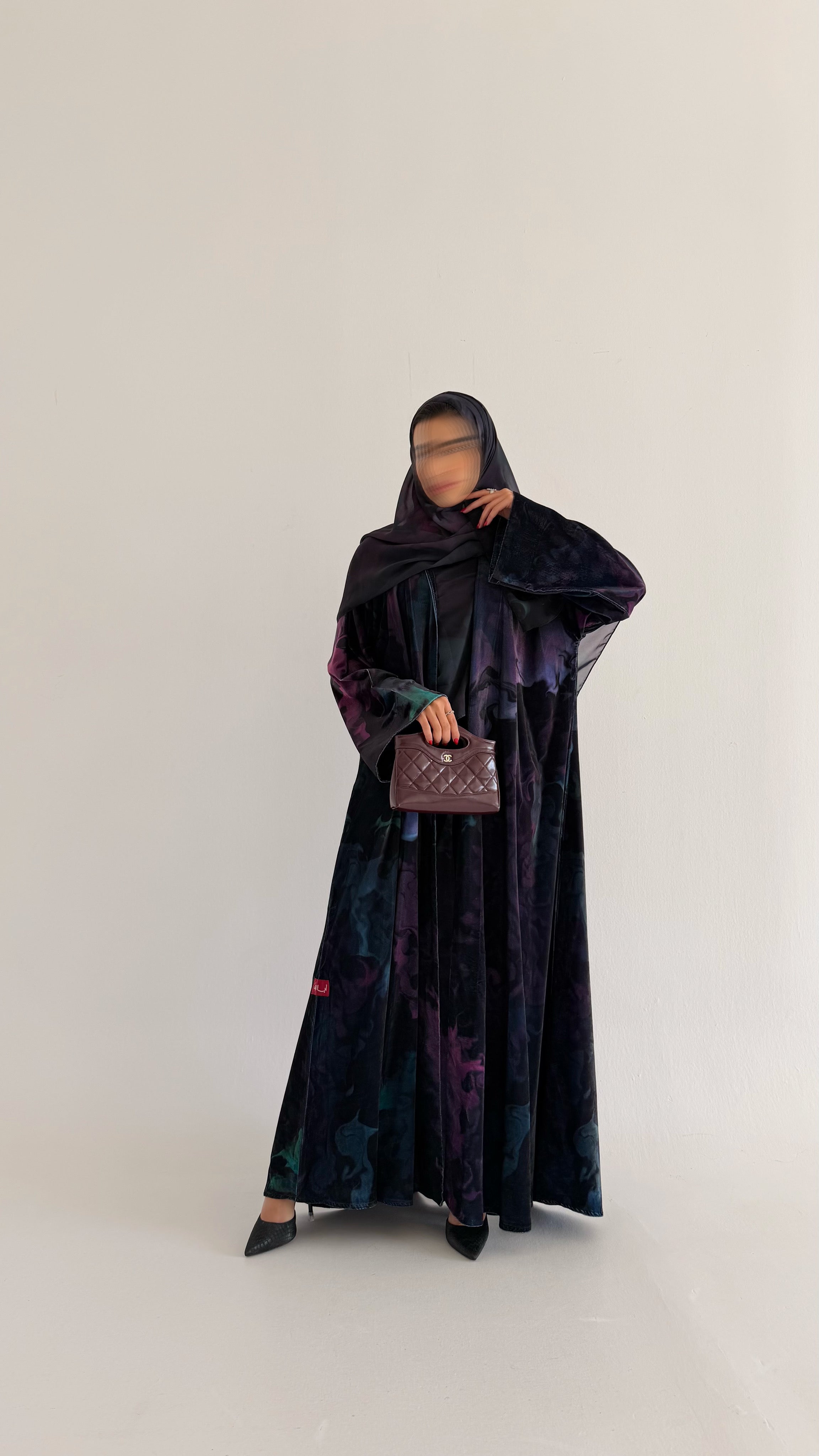 MWT616 - عباية مخمل طباعة - Aya