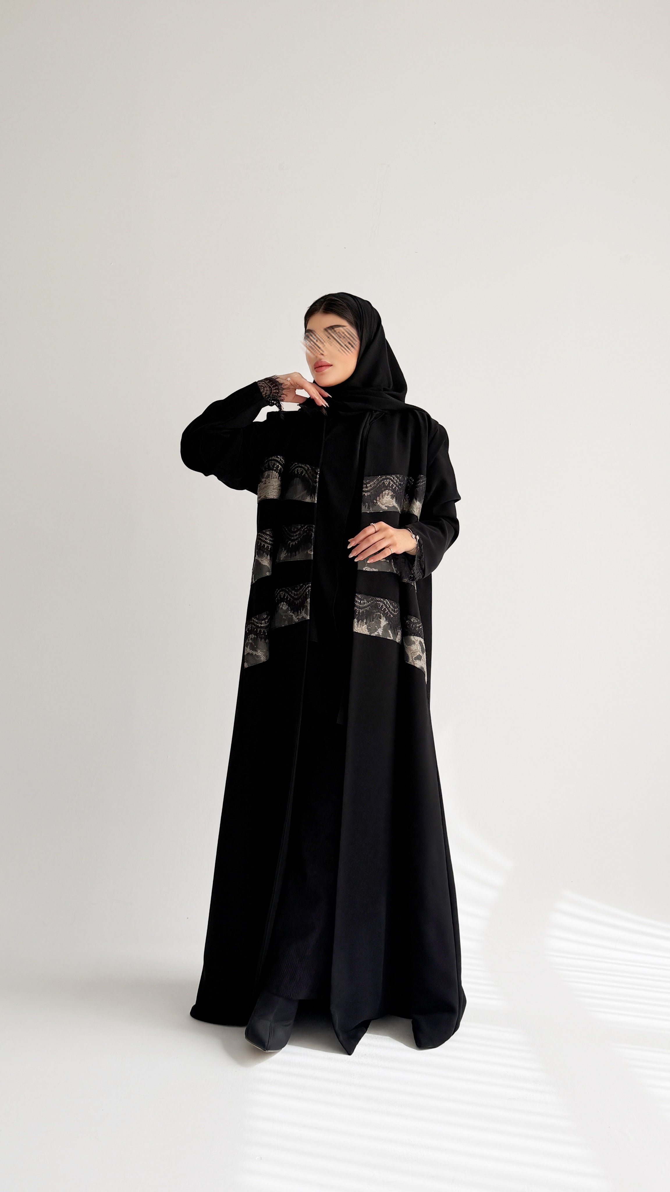 MW2040 - عباية بليزر مع اضافة دانتيل فرنسي - Aya