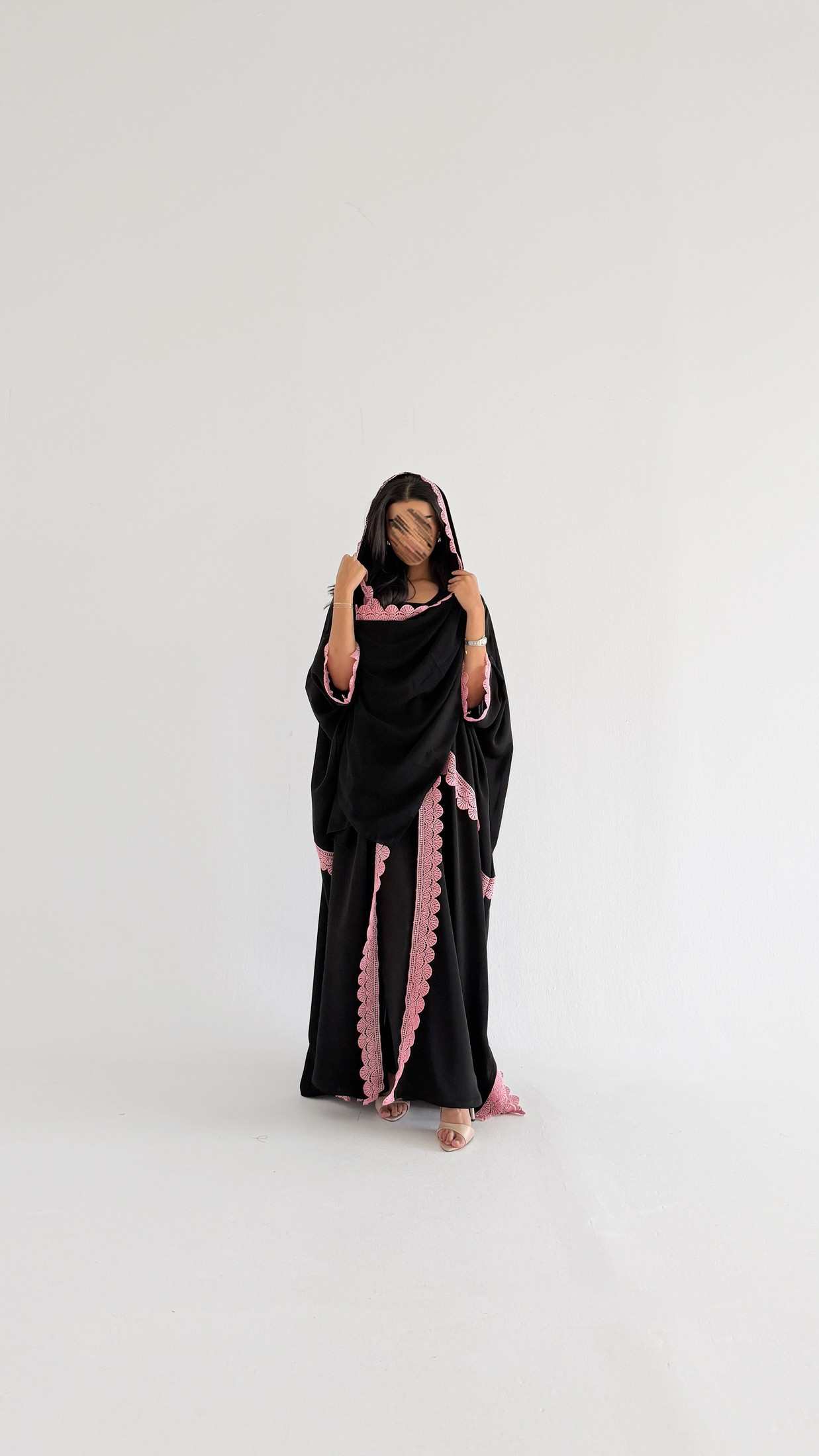 MW2163 -عبايه كريب مع اضافه كلفه مميزه وحصرية - Aya