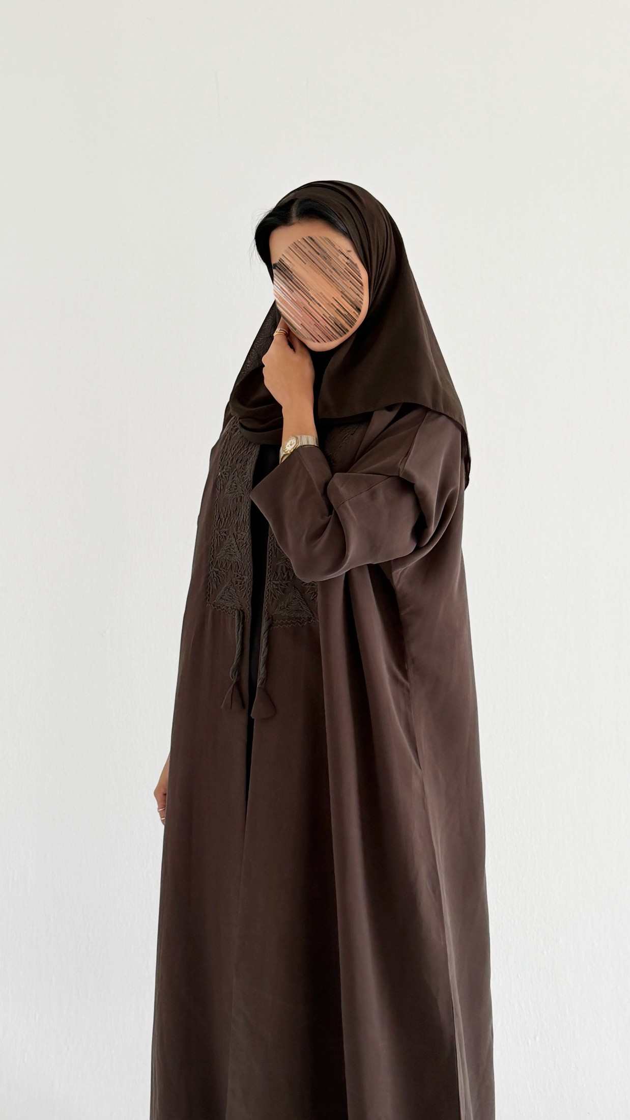 MWT1079 - عباية بتطريز بالامام - Aya