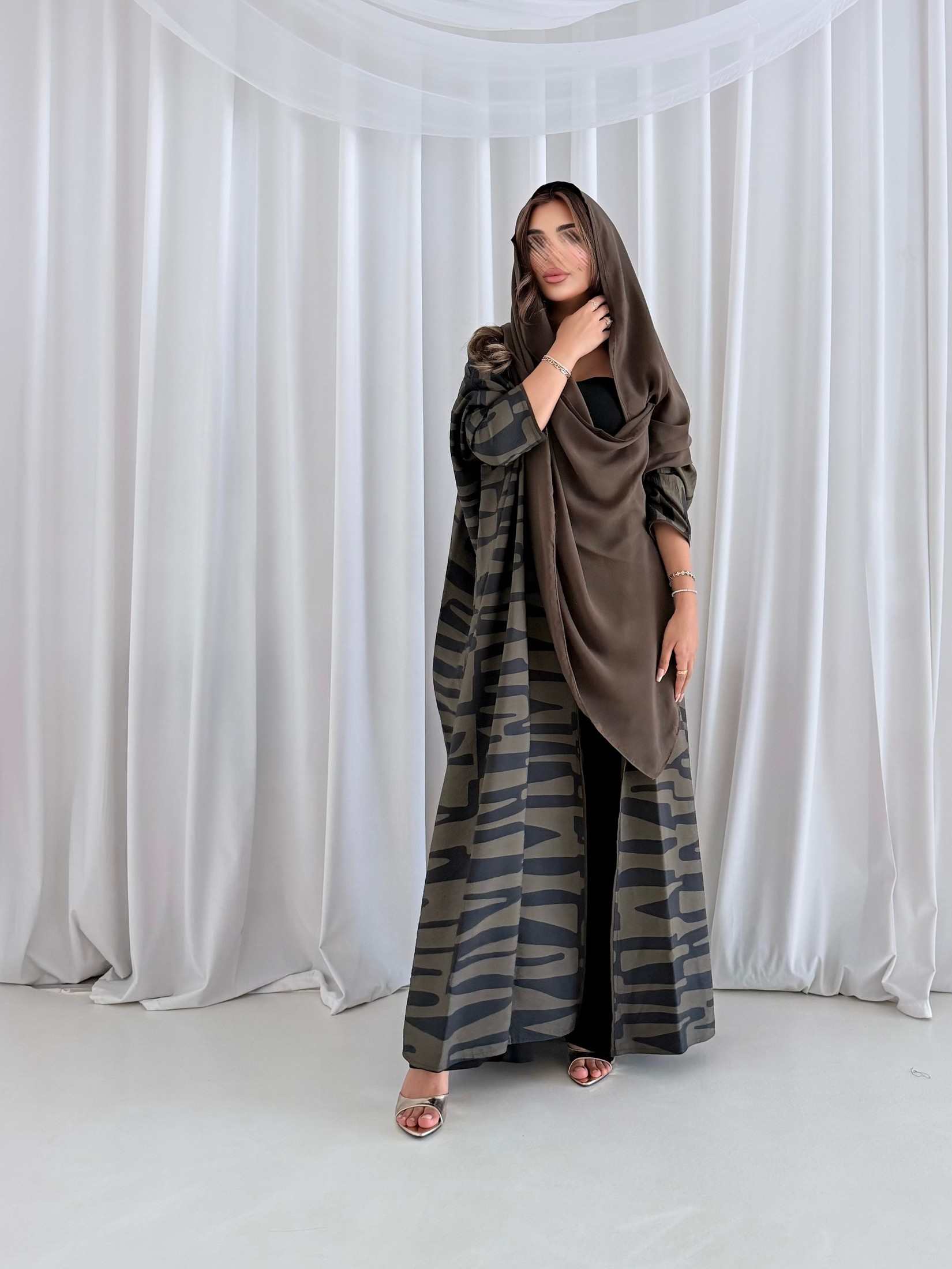 MWT2135 - عباية طباعة- Printed Abaya - Aya