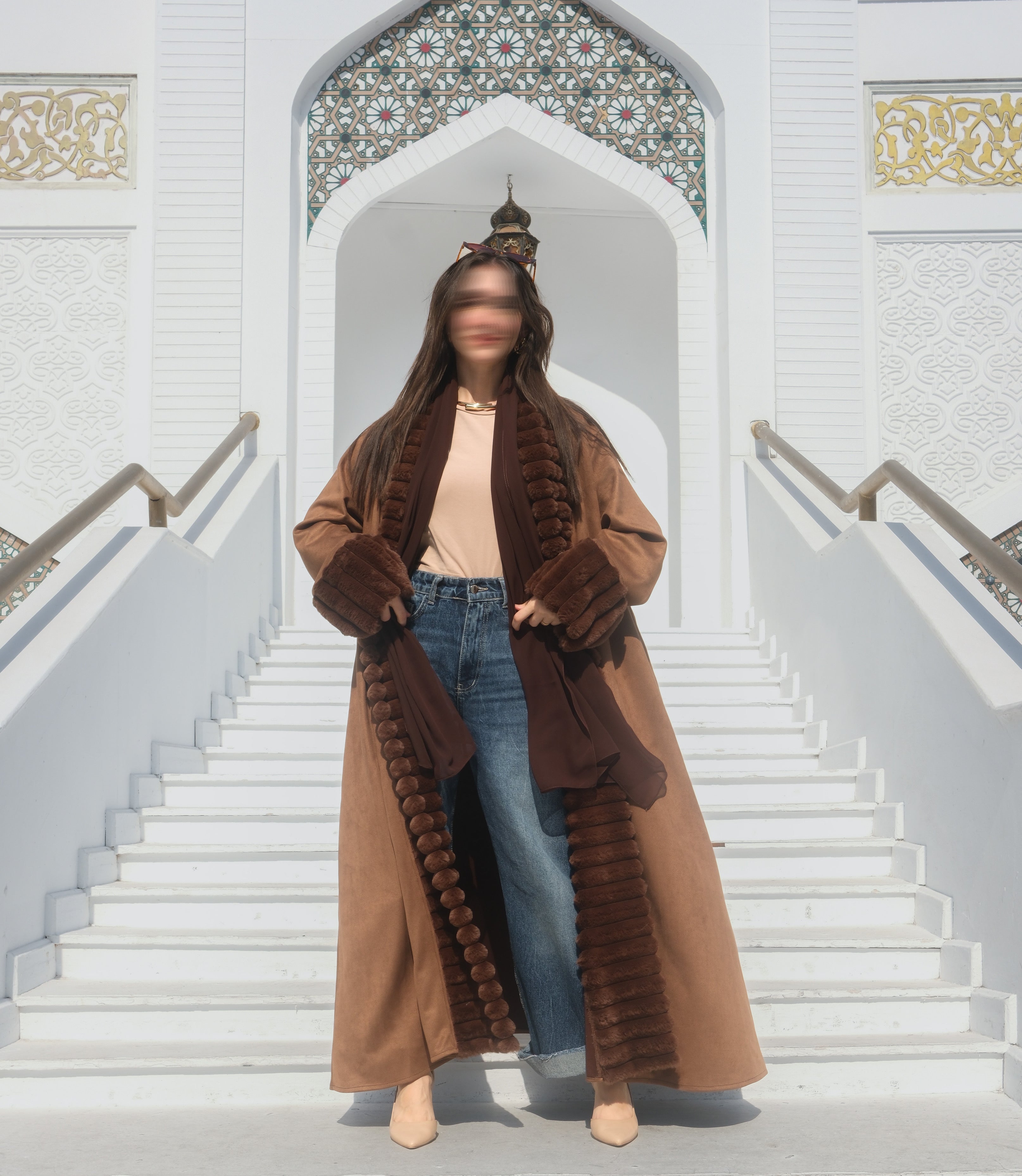 MW1804 - عباية شامواه مع تدخيلة فرو