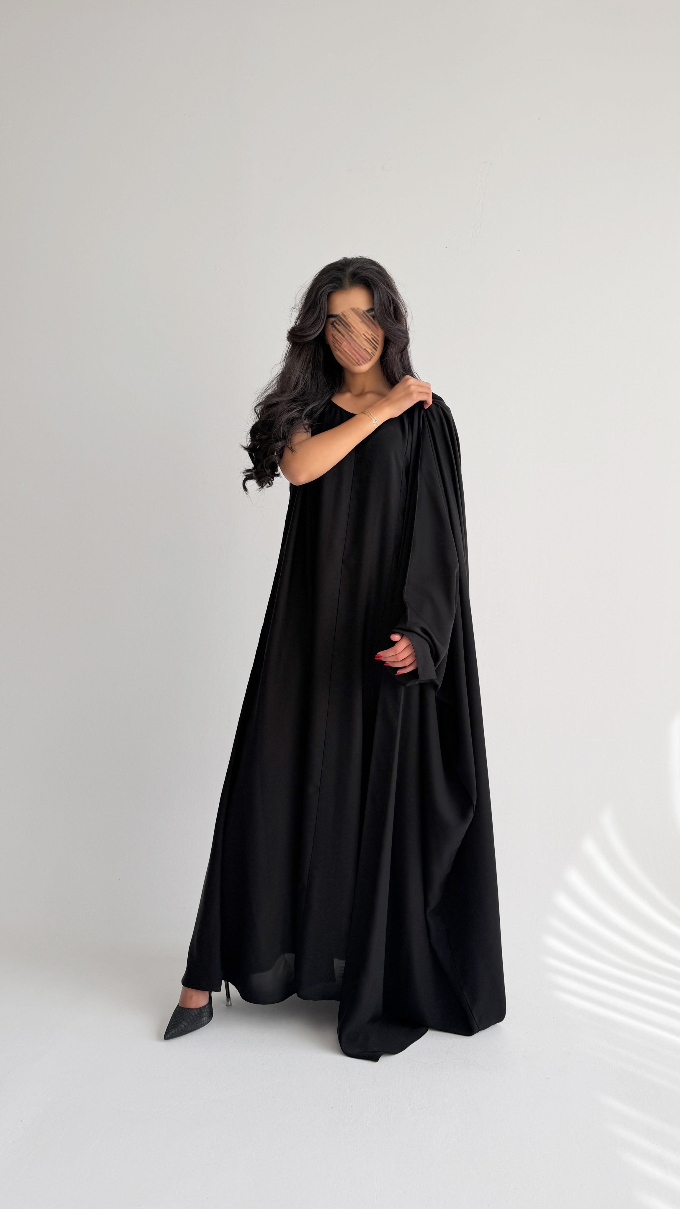 MW2078 - عباية كريب حرير قصه بشت مع اضافة فستان داخلي - Aya