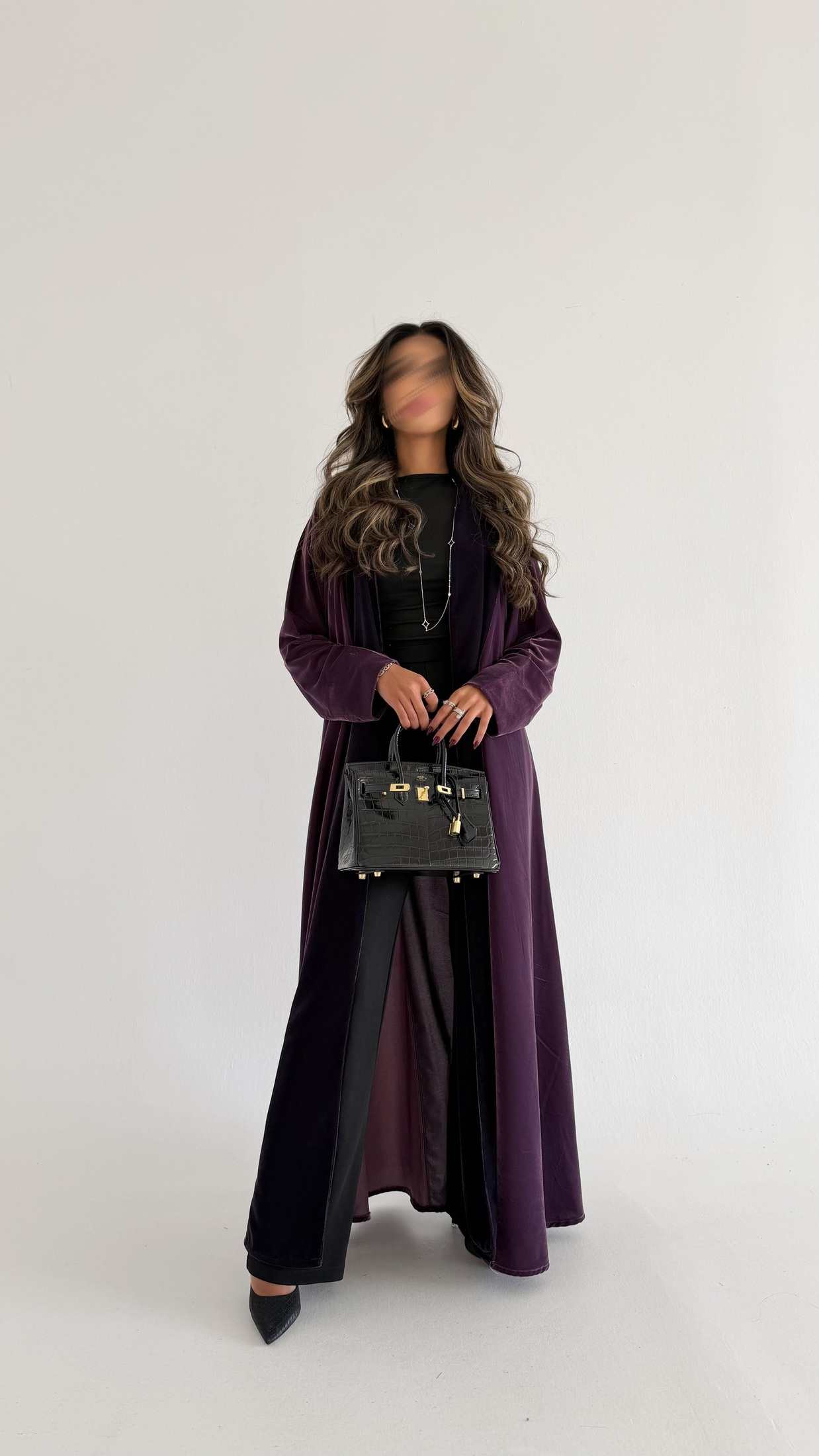 MWT599 - Velvet abaya in light and dark purple | عباية مخمل موف غامق وموف فاتح - Aya