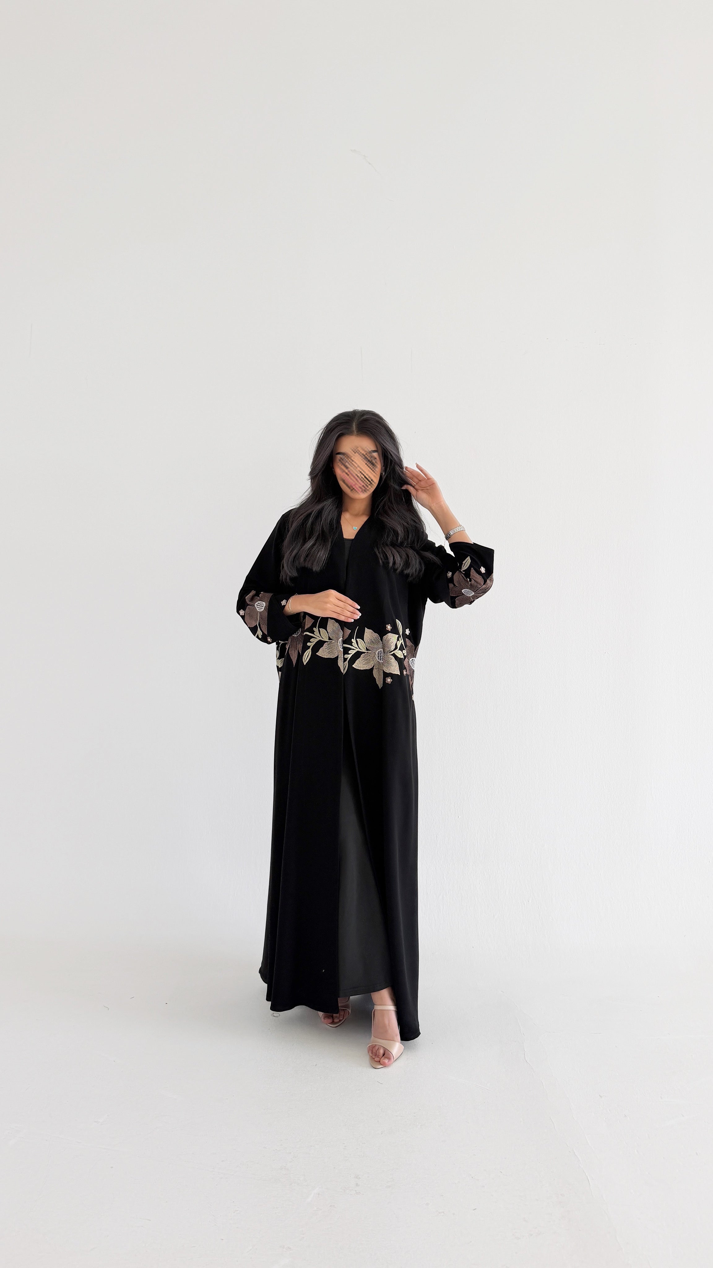 MW2051 -عباية ملكي تطريز كمبوتر - Aya