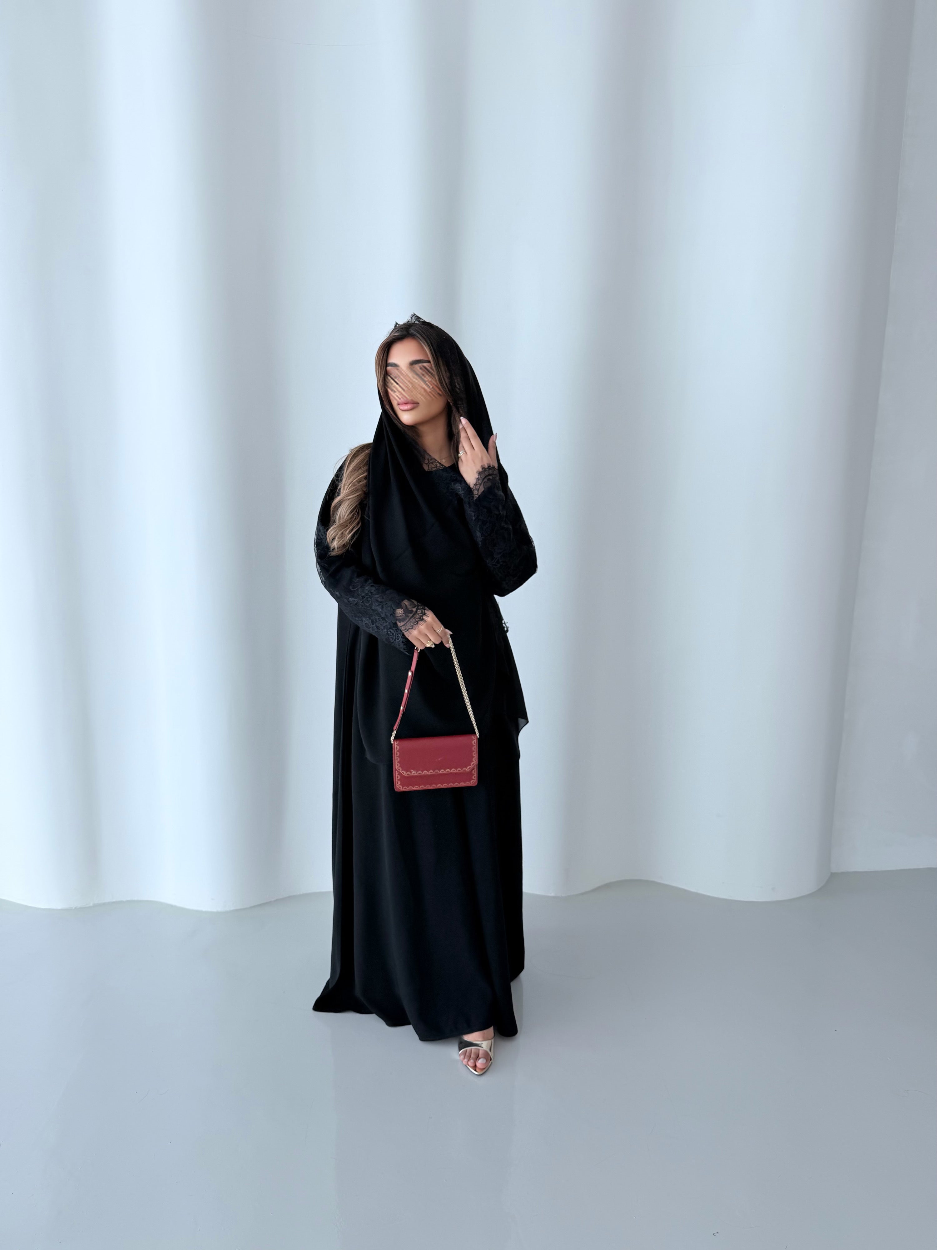 MWT5114 - قماش ملكي مع دانتيل كامل الأكمام والطرحة - Aya