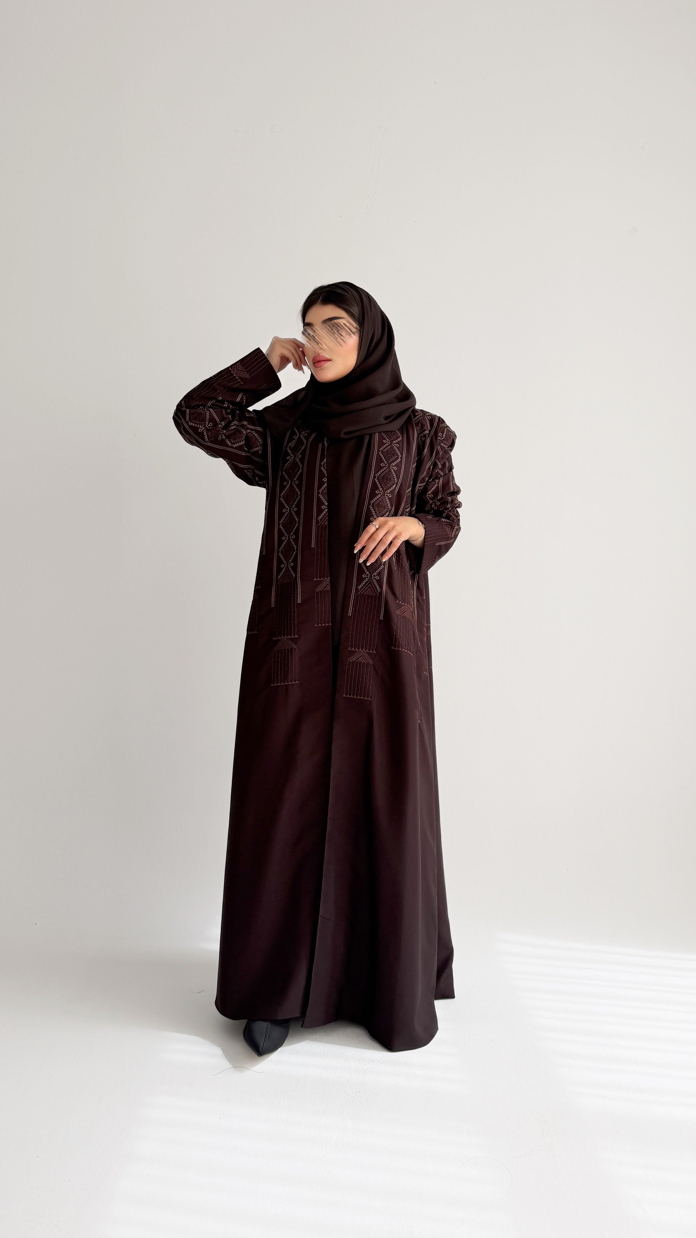 MWT1040 - عباية بني بتطريز - Aya