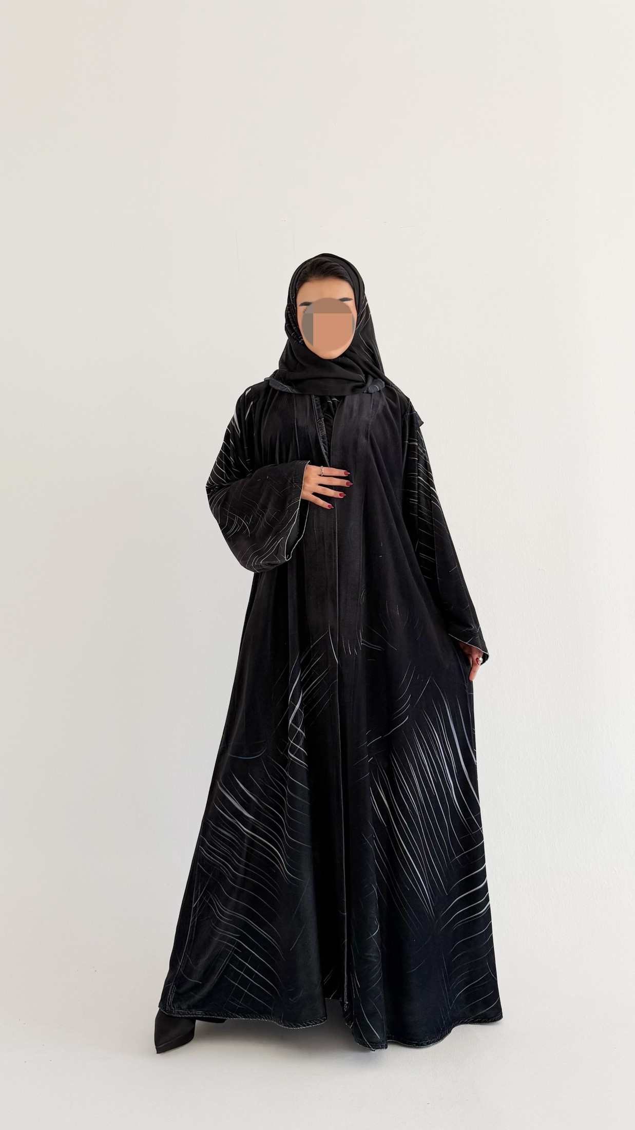 MWT886 - عباية مخمل طباعة - Aya