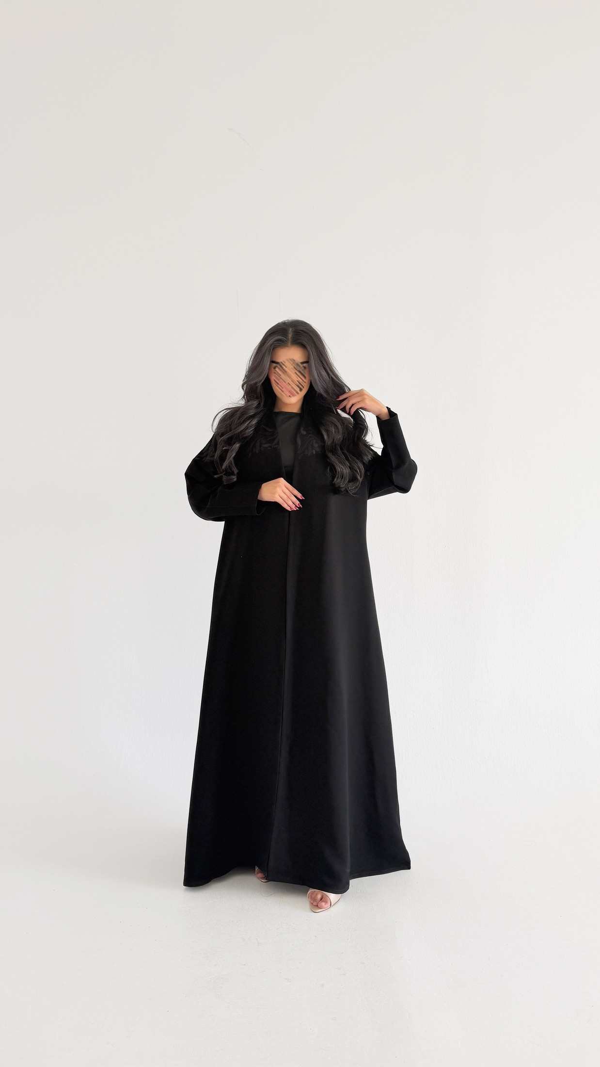 MWT1014 - عباية مع تطريز اسود - Aya