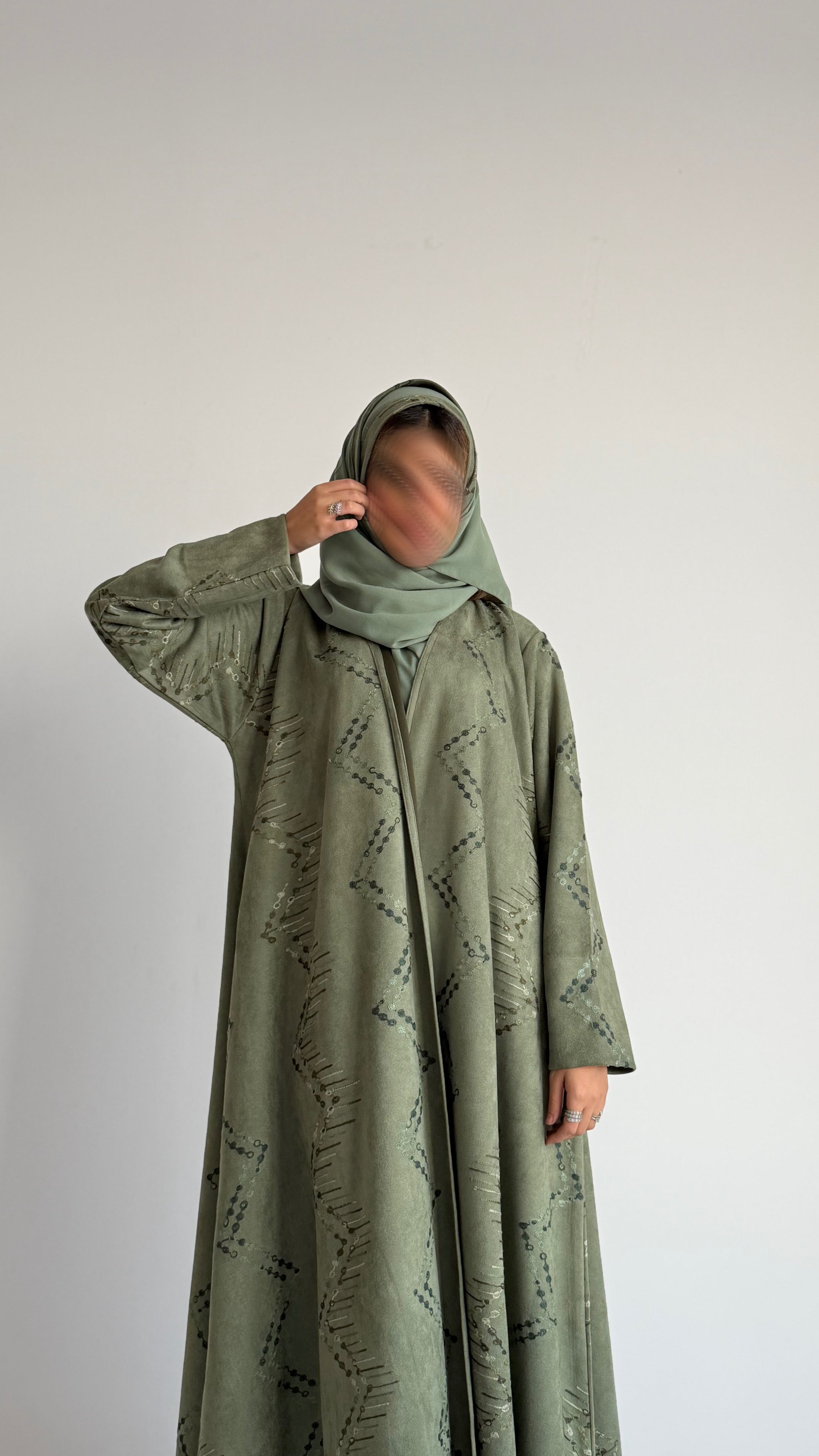 MWT580 - عباية شامواة زيتي - Aya