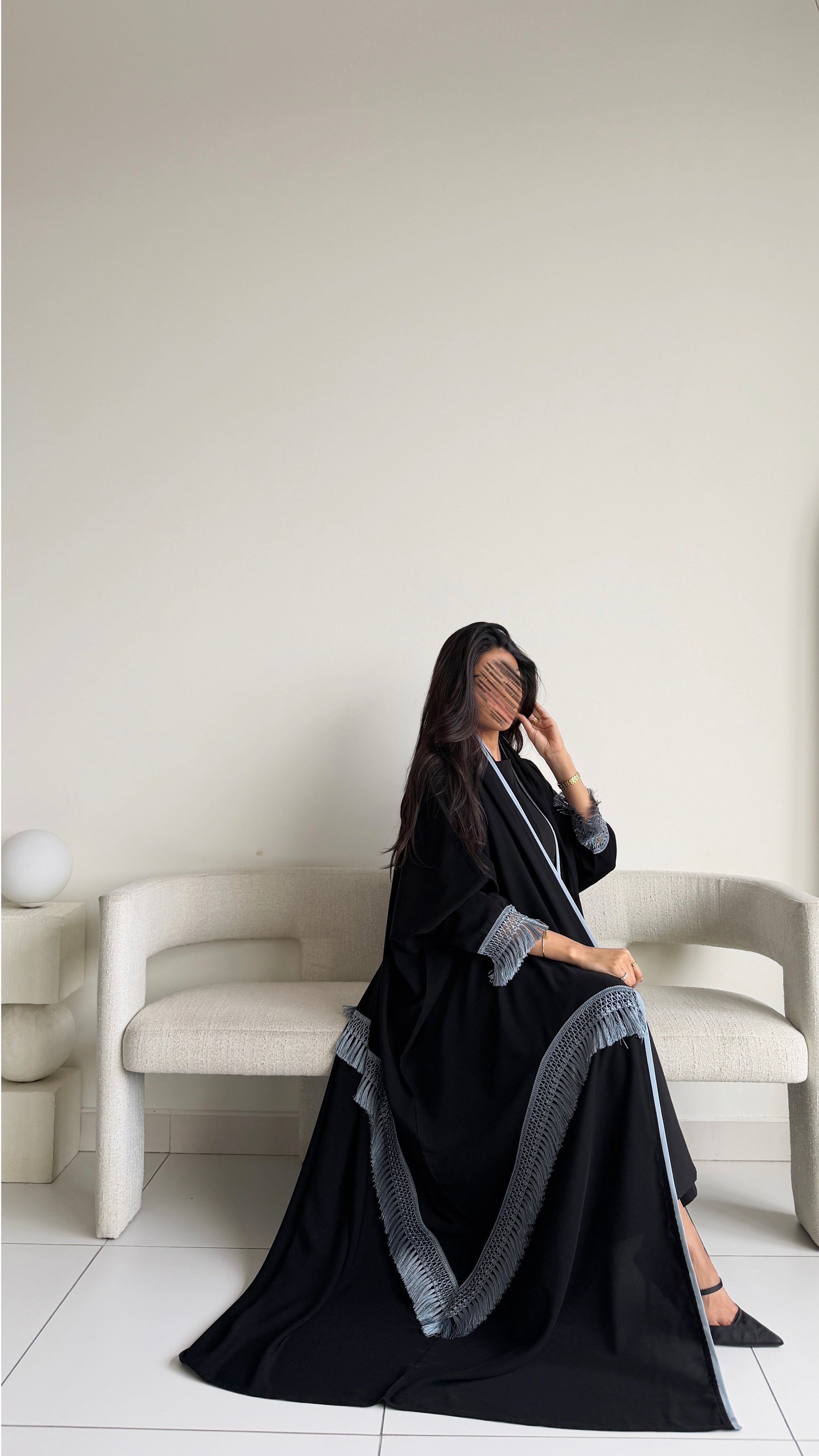 MWT2010 - عباية كريب مع تدخيلة هدب سماوي - Aya