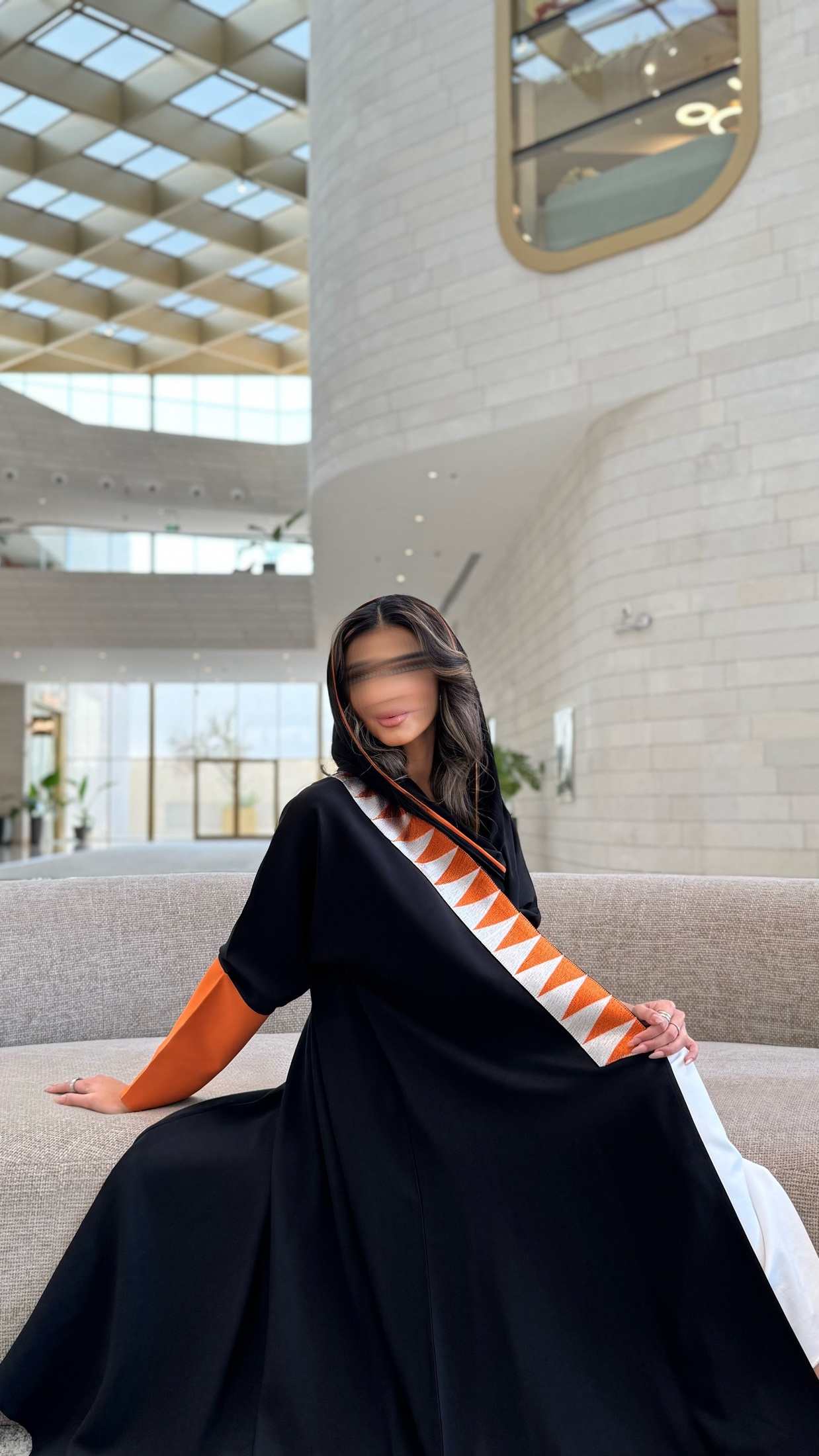 MW1591 -عباية سوداء بتطريز برتقالي | Black Abaya with Orange Embroidery - Aya