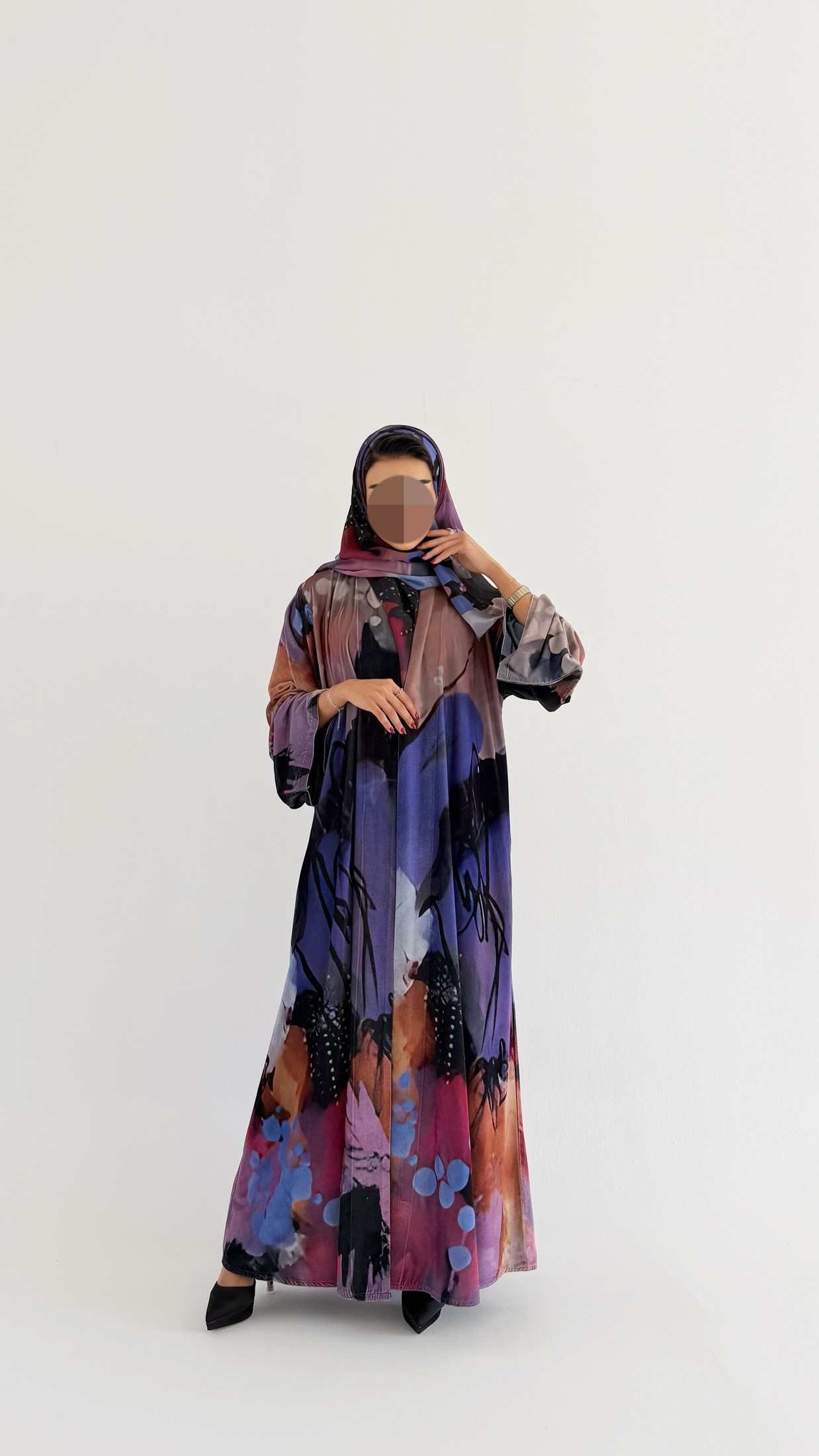 MWT890 - عباية مخمل طباعة - Aya