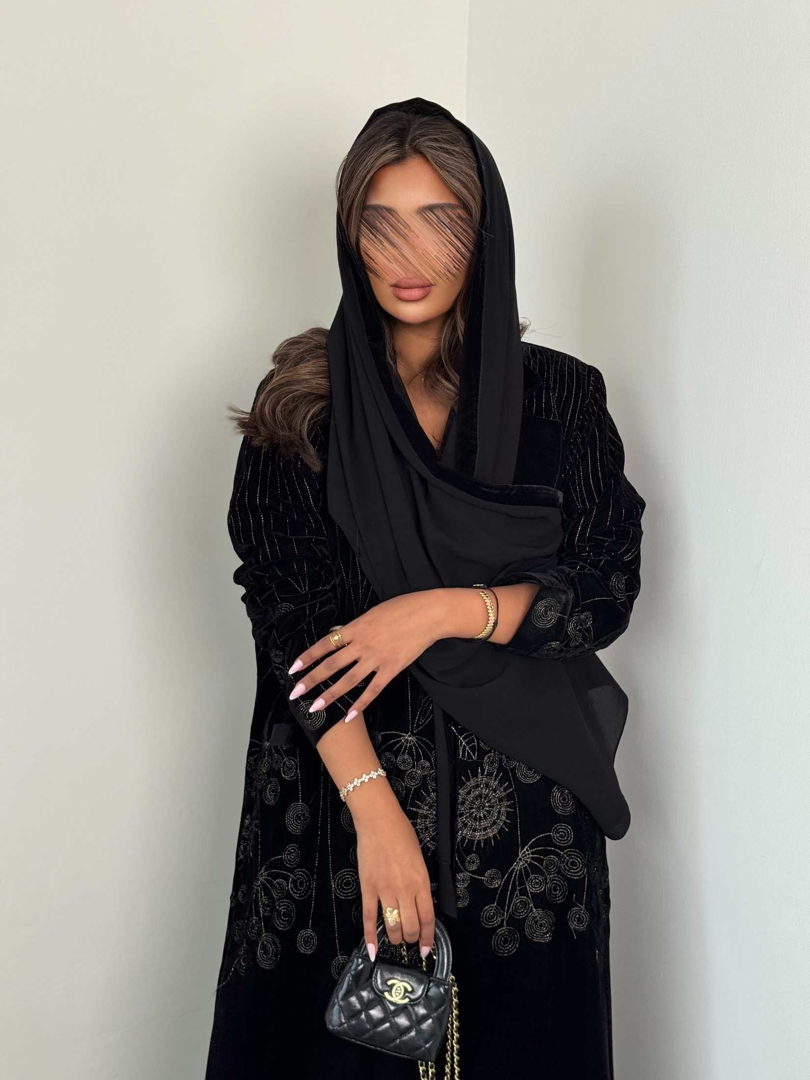 MWT556 - عباية مخمل تطريز - Aya