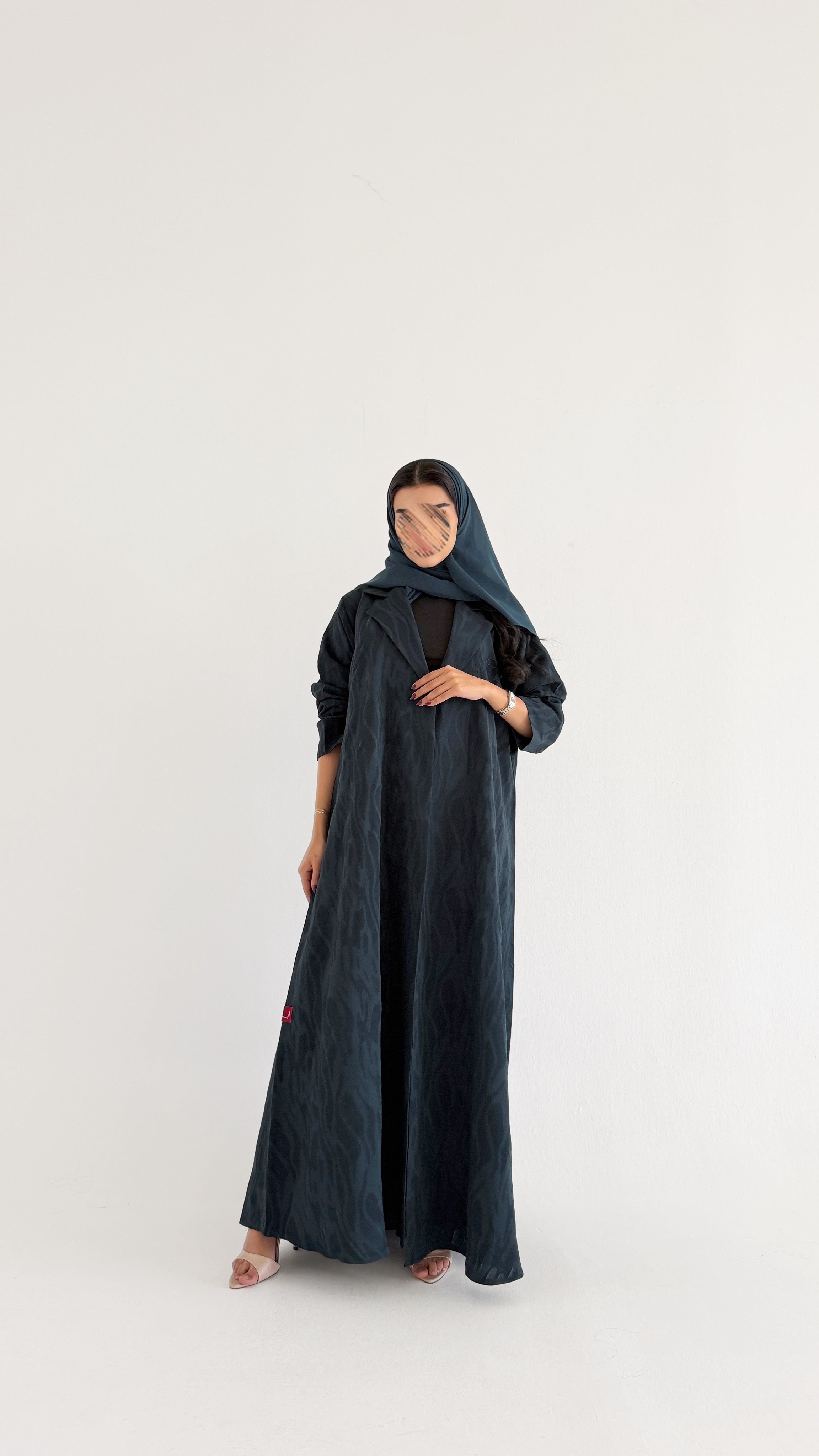 MW2089 - عباية جاكار أنيقة بقصّة بليزر عصرية - Aya