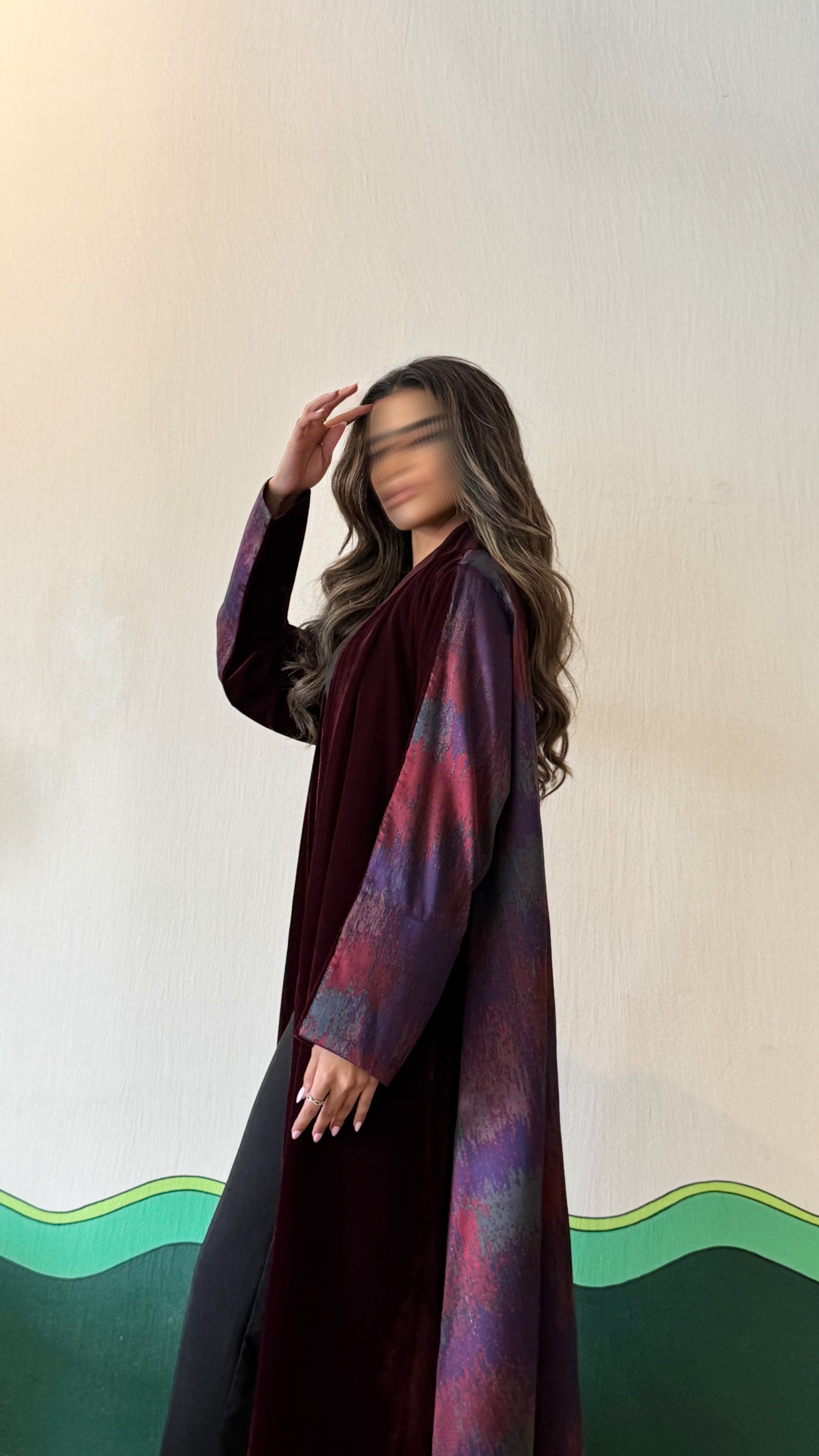 MW1759 - عباية مخمل من الامام والخلف جاكار - Aya