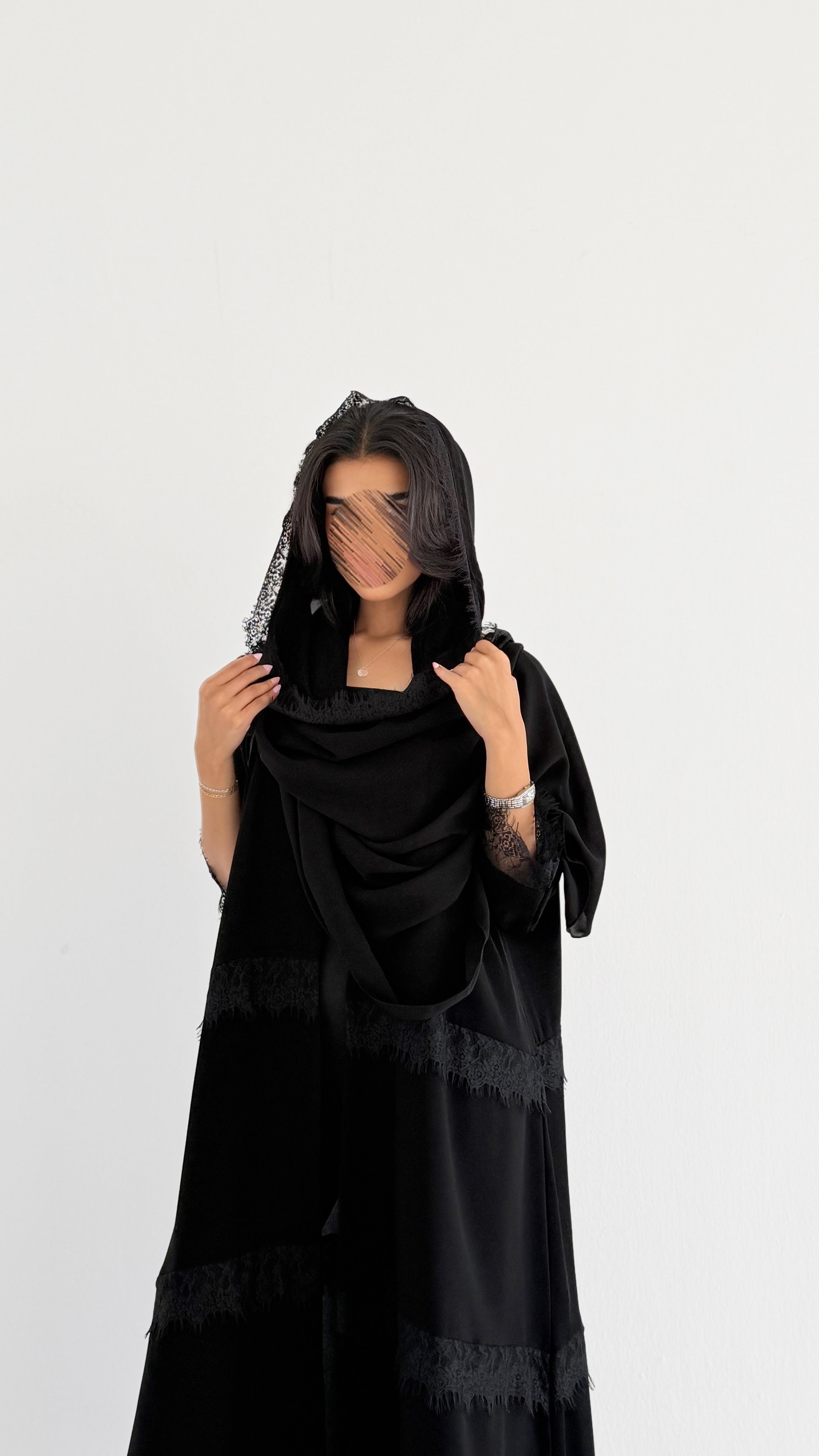 MW2095 - عباية ملكي بقصة كلوش عصرية - Aya