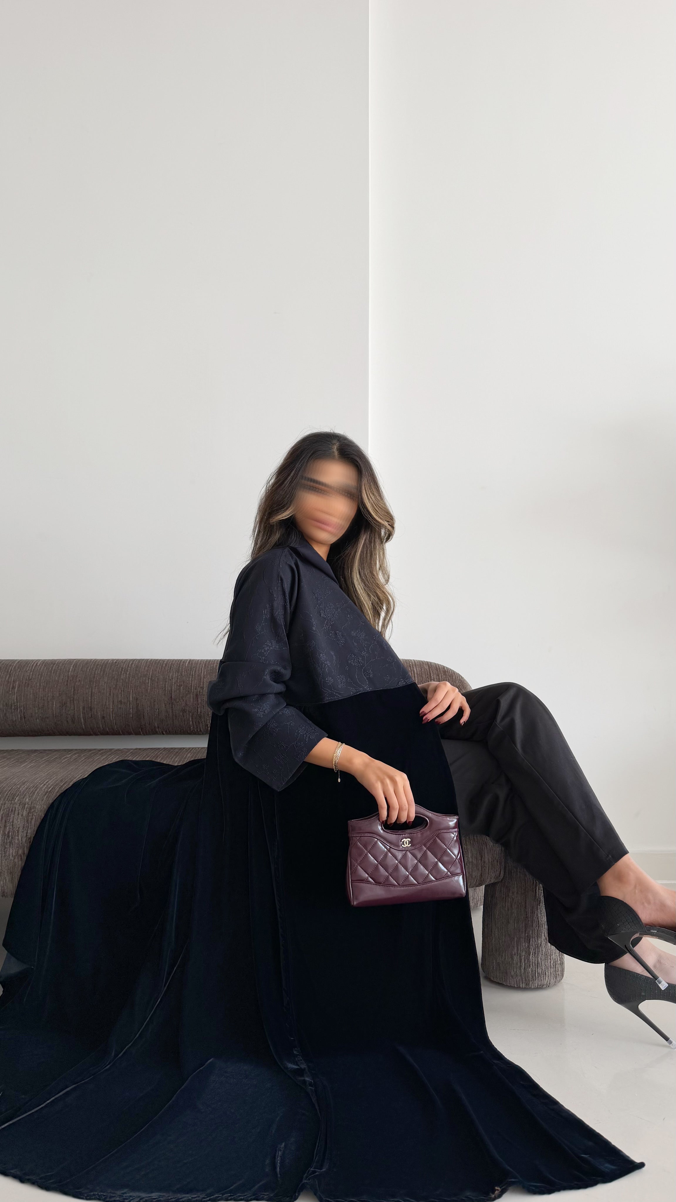 MW645 - Light Crepe Standing with Jacquard Half-Cloche