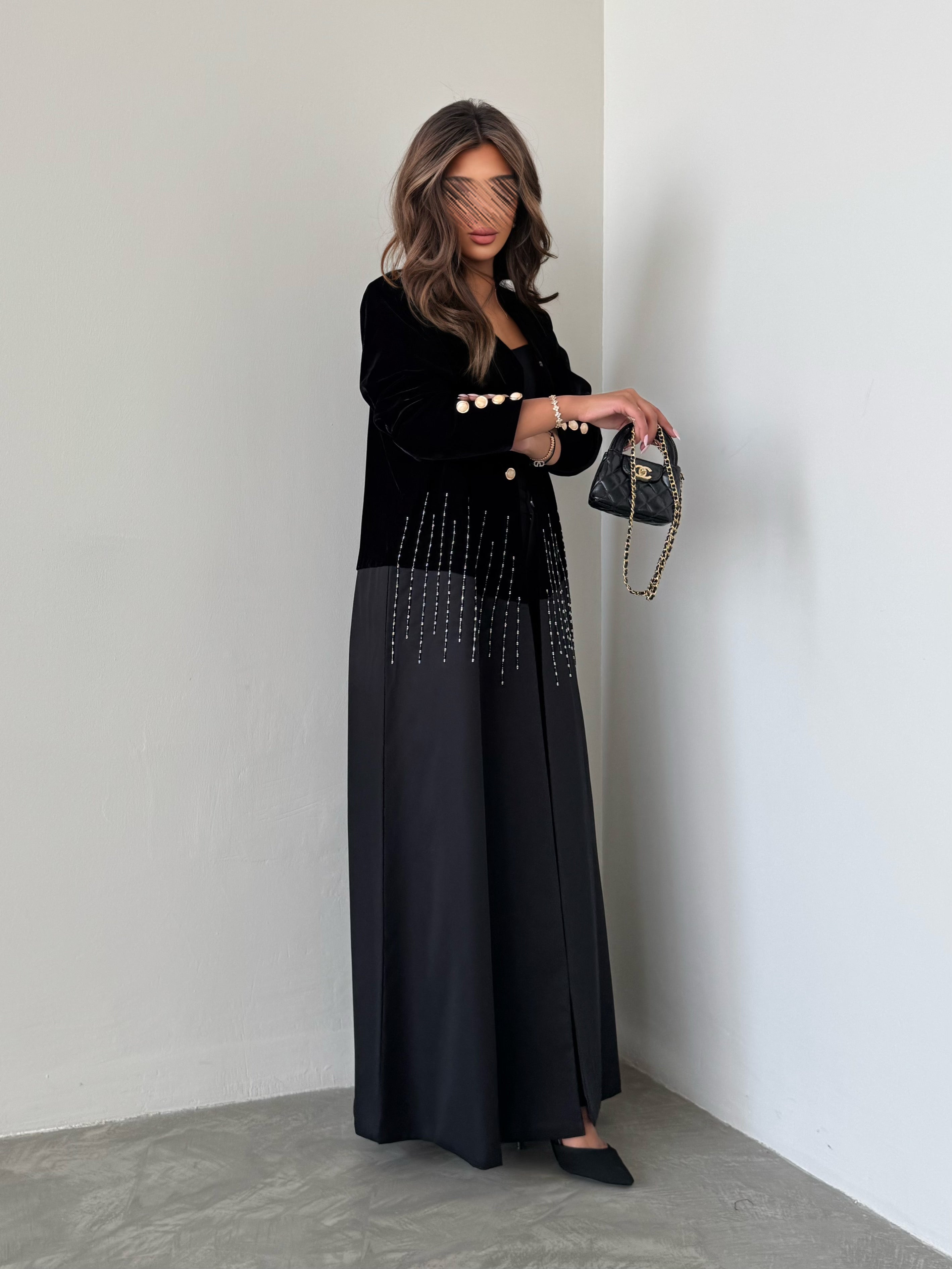 MWT558 - عباية مخمل مع تفته شك - Aya