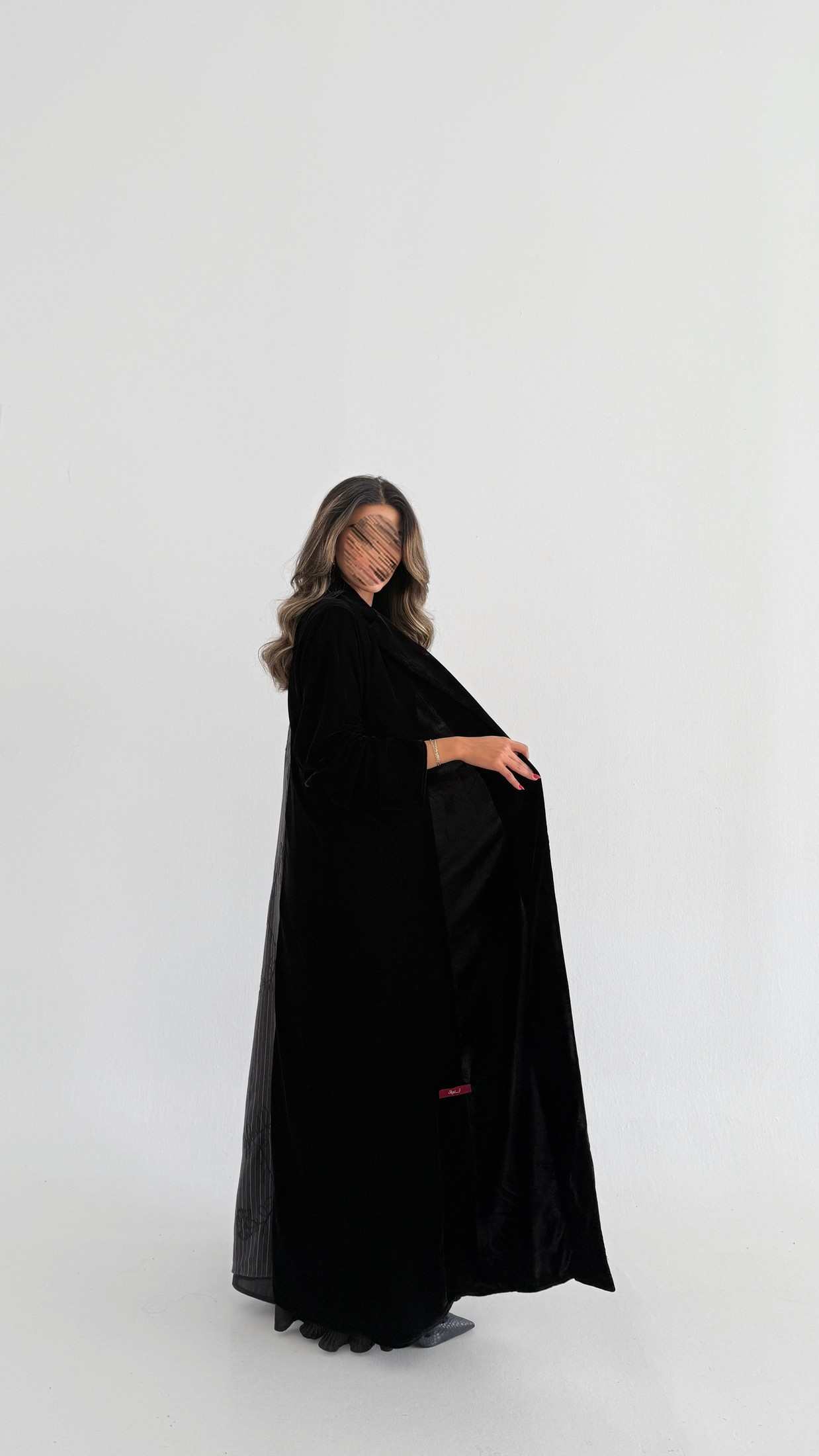 MW1856 - عباية بليزر غير متماثل لتعطي طابع الراقي - Aya