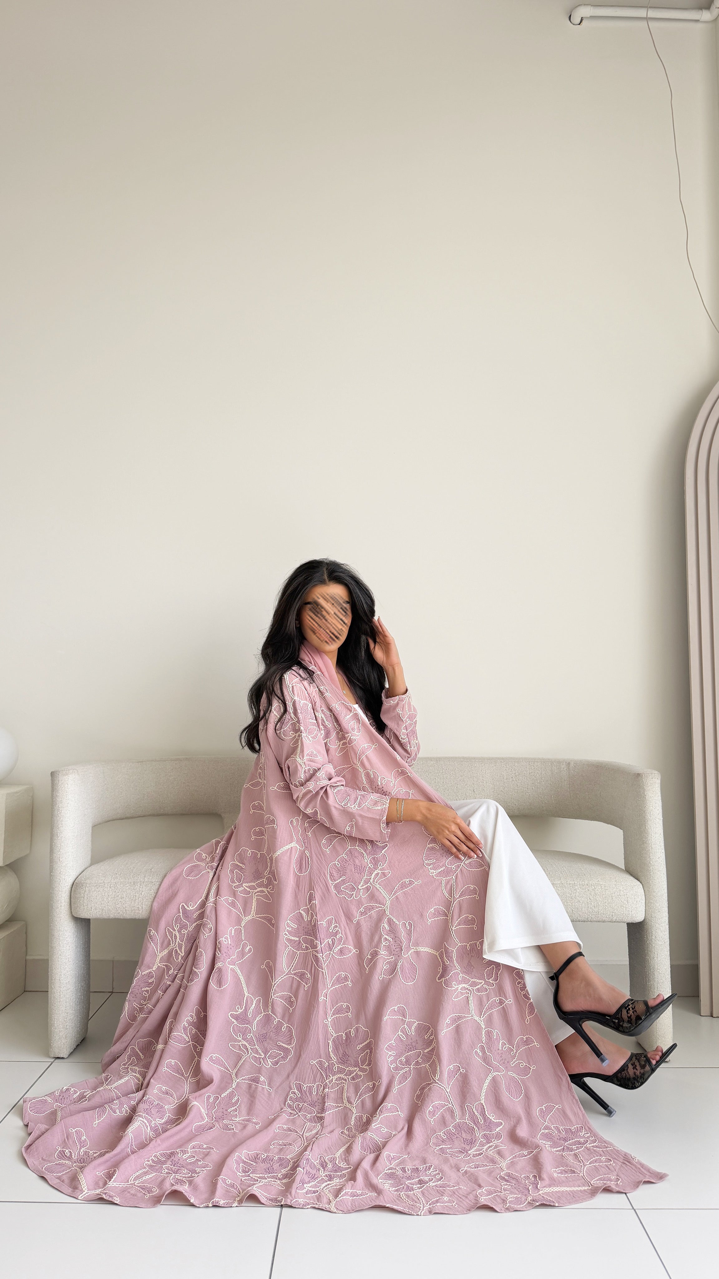 MWT2005 - عبايه لنن مطرز مع كريب - Aya