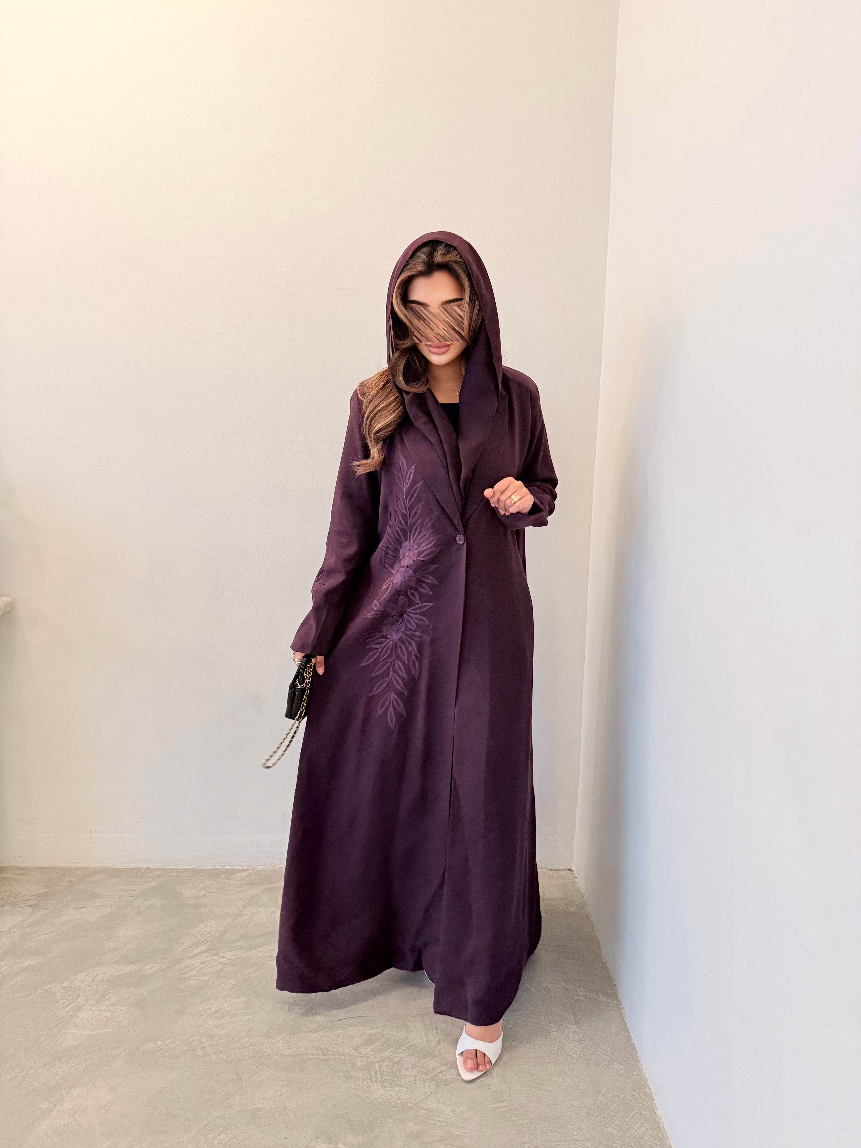 MWT519 - عباية بليزر بتطريز موف - Aya