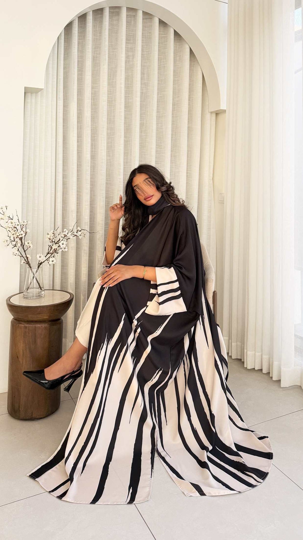 MWT1211 - عباية مخطط |striped abaya - Aya