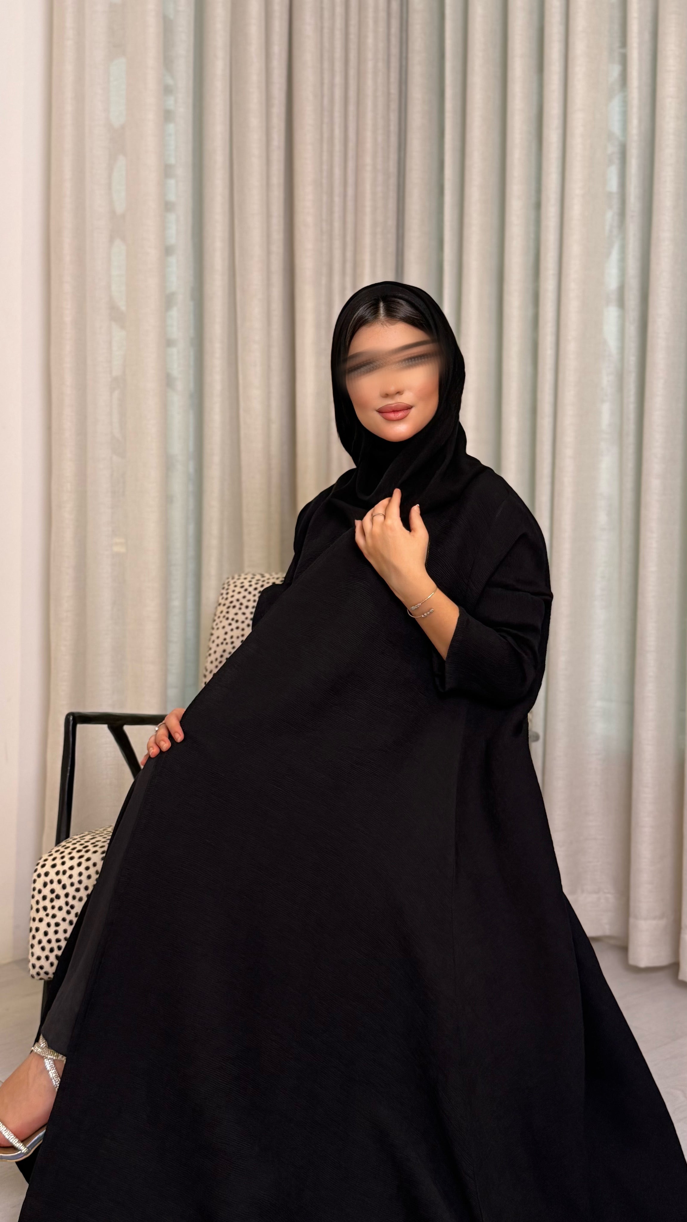 MW1554 - Summer Black | عباية صيفية بلون أسود وخطوط ناعمة - Aya