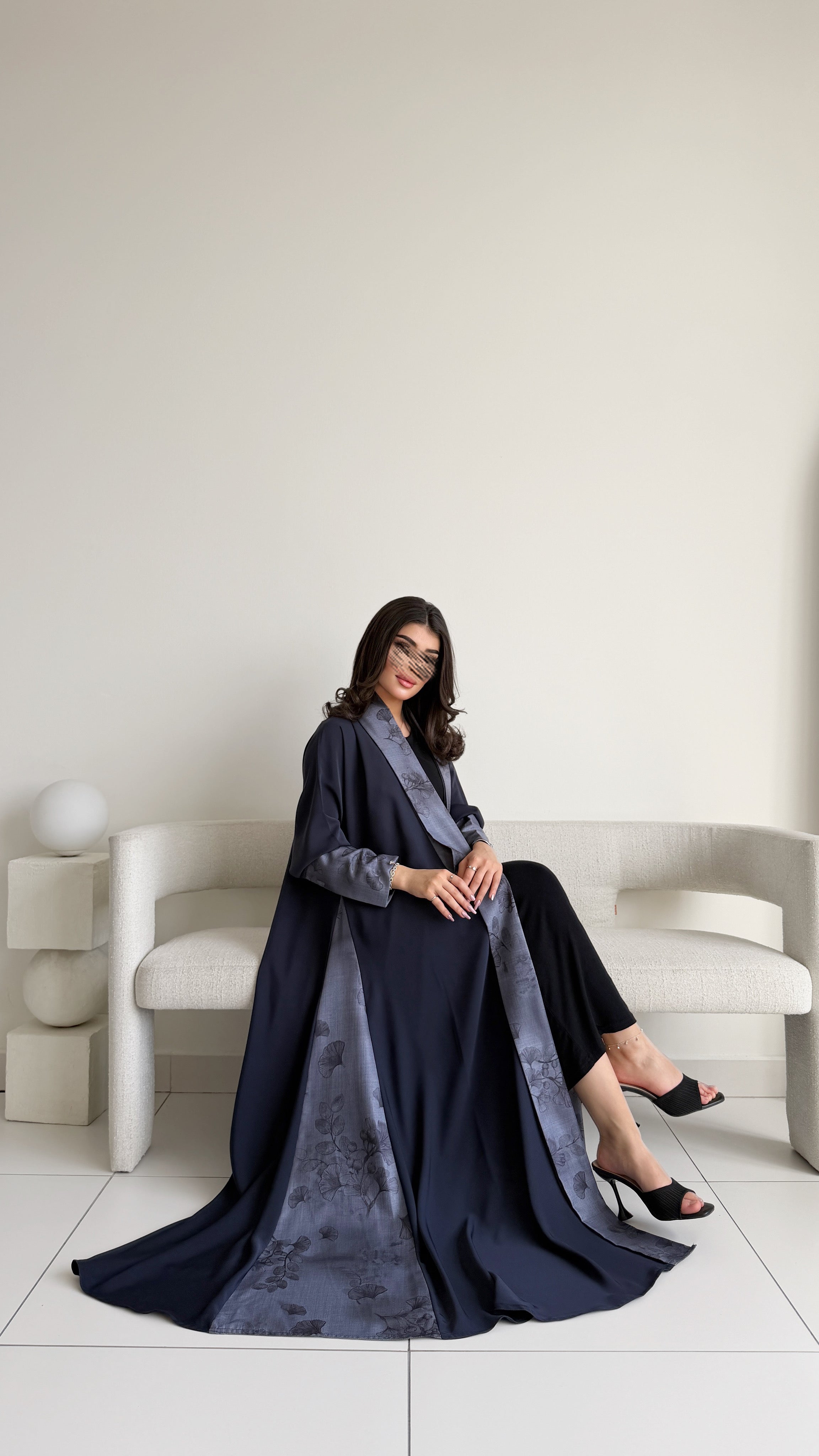 MW2112 - عباية كريب بقصة نص كلوش عصرية - Aya