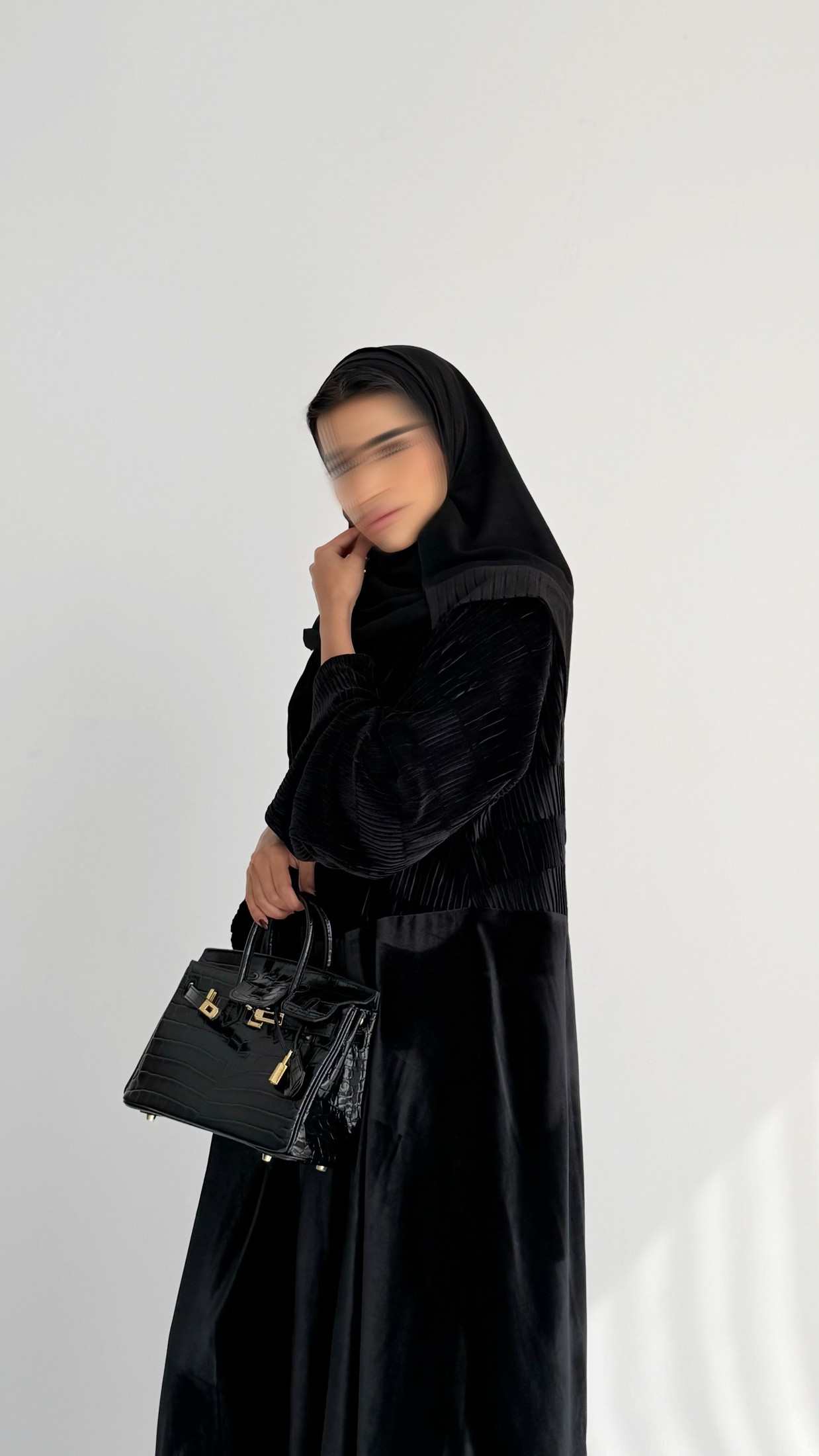MWT872 - عباية مخمل بيليسية - Aya