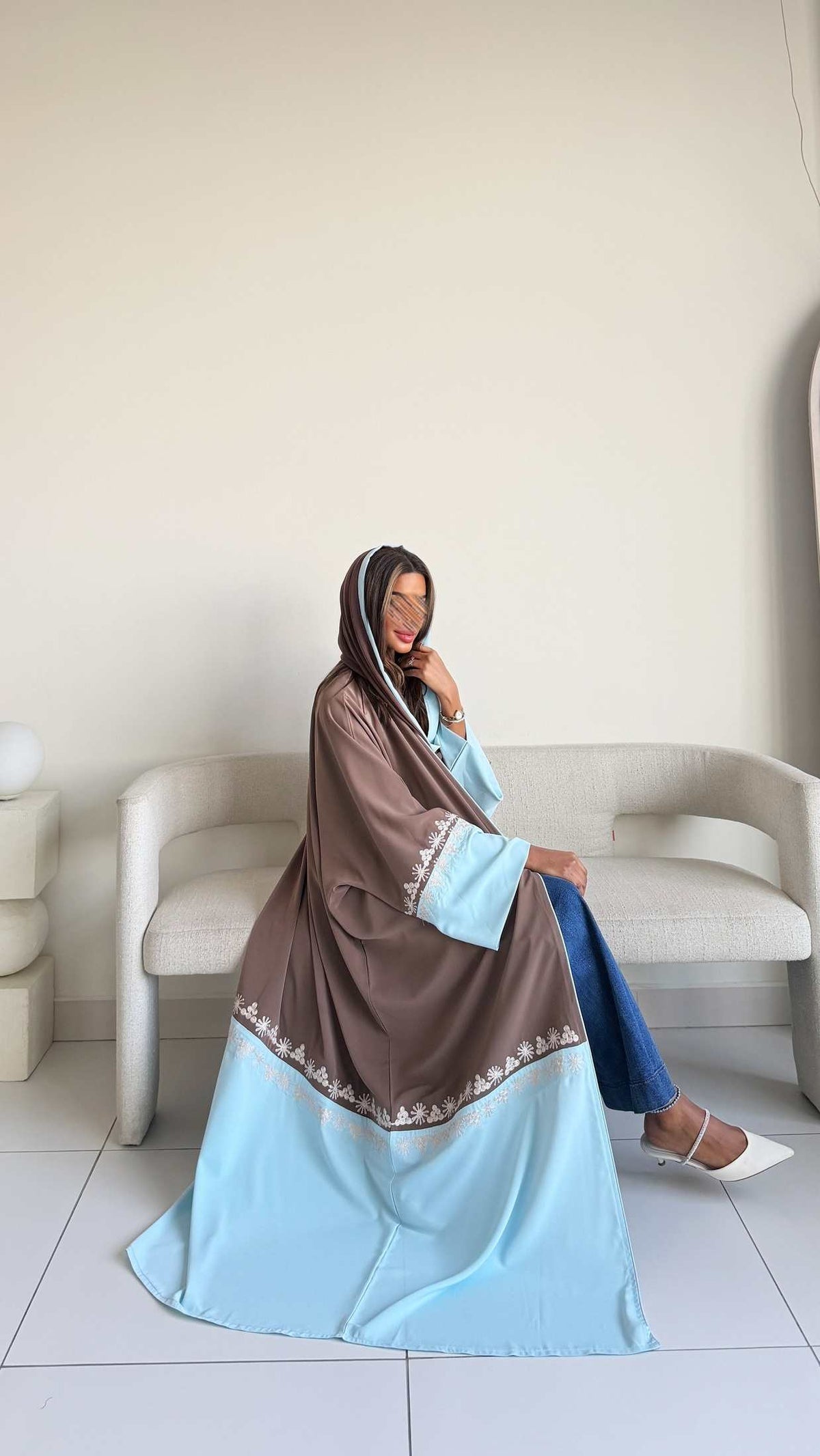MWT1537 عباية بتدخيله لون وتطريز - Aya