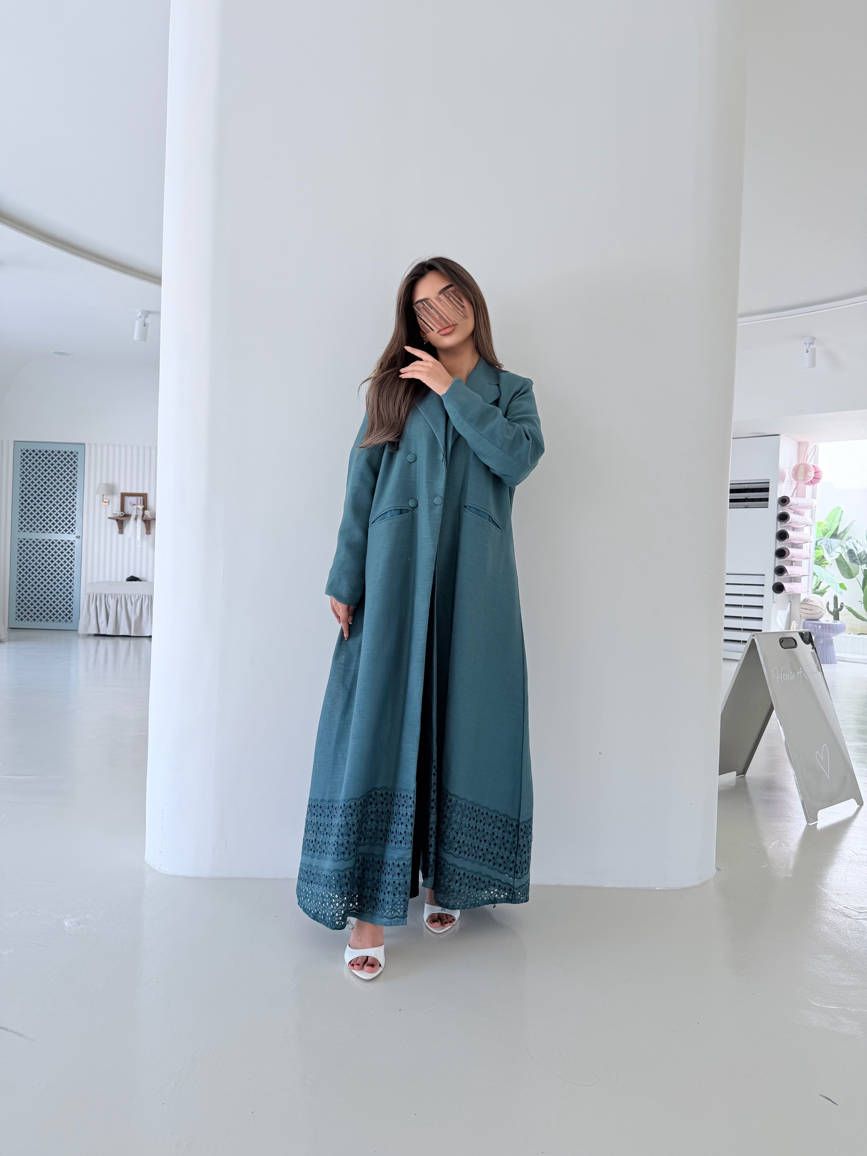 MWT5010 - قماش تركواز مخرم نص كلوش - Aya